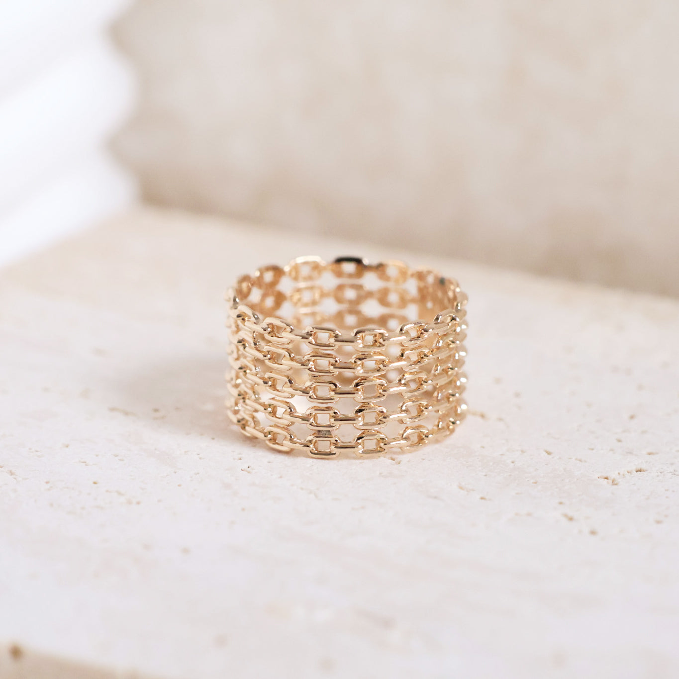 Vittoria ring wide chain gold plated