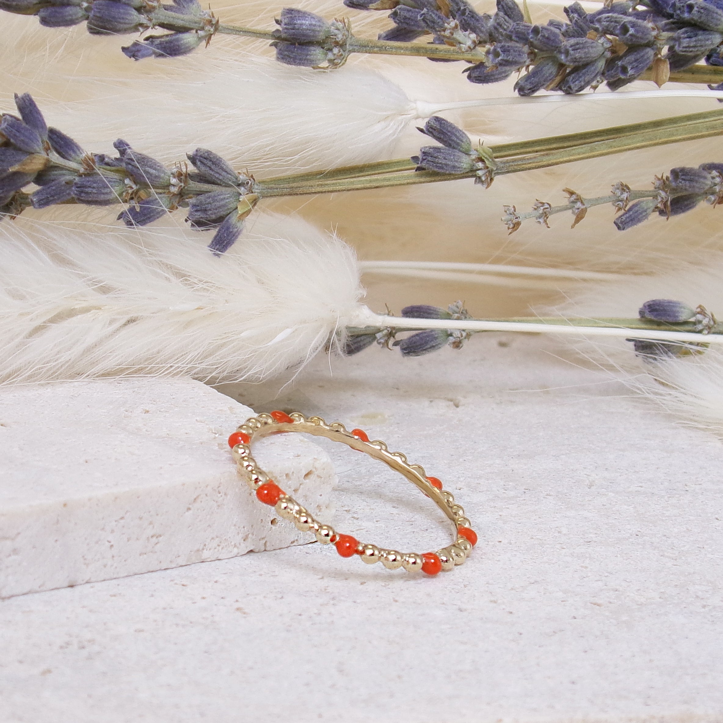 Dana beaded ring with red enamel gold-plated