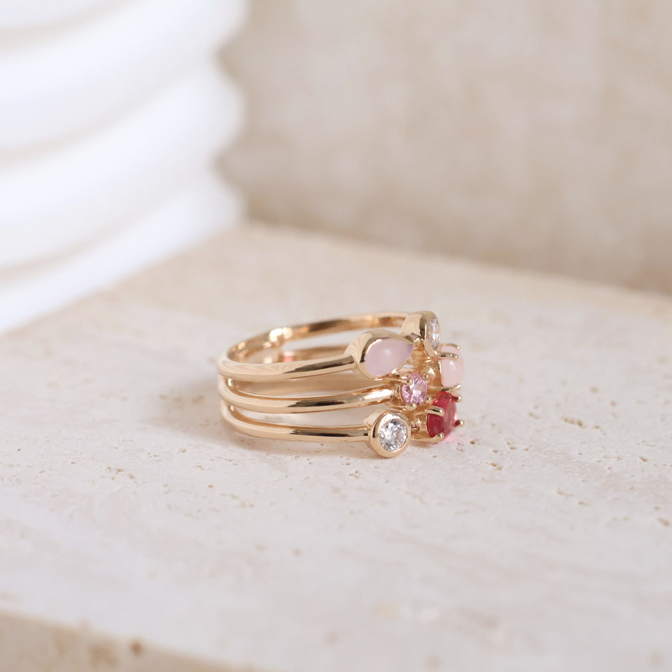 Anya ring three rows with white and pink zircons gold plated