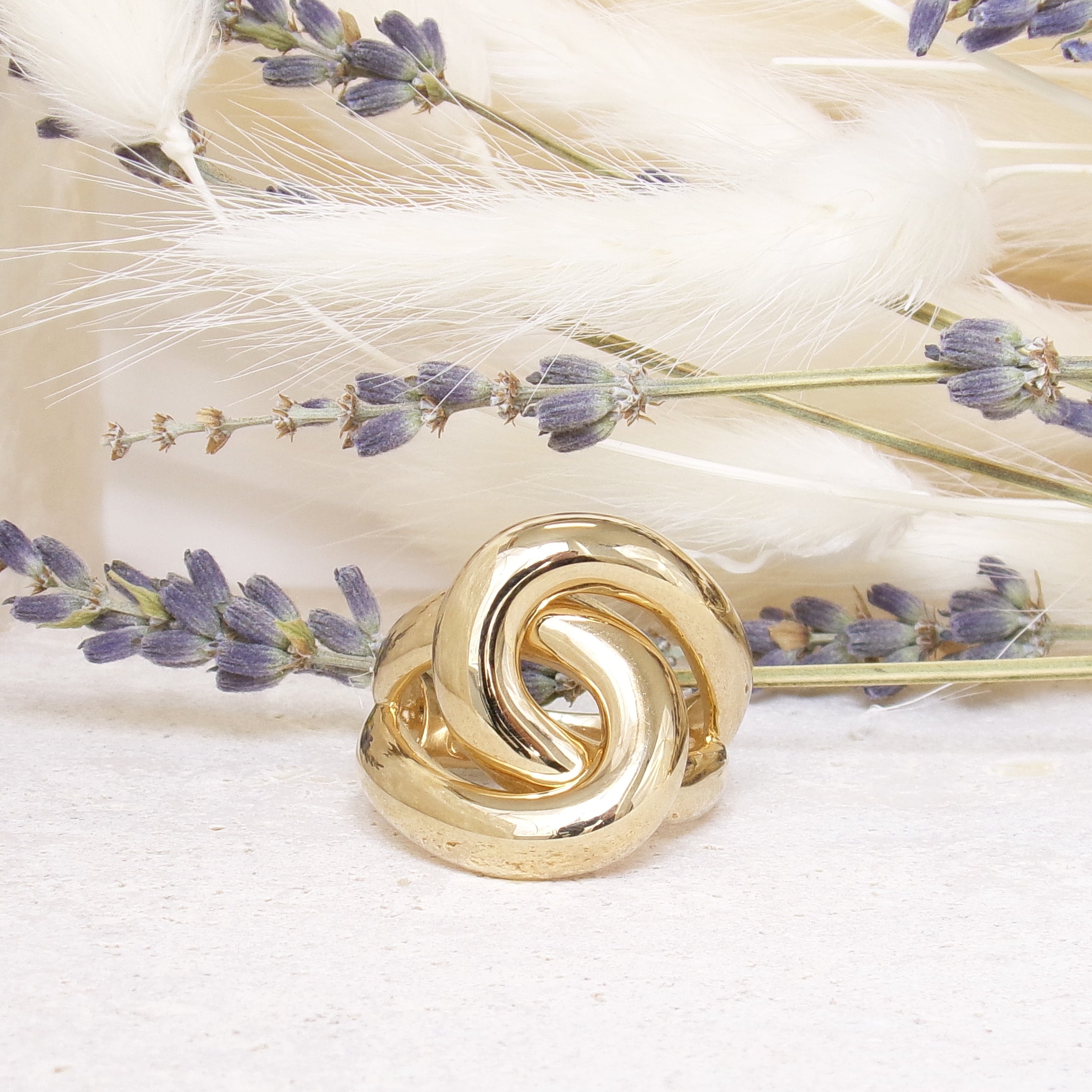 Nina ring smooth interlaced gold plated