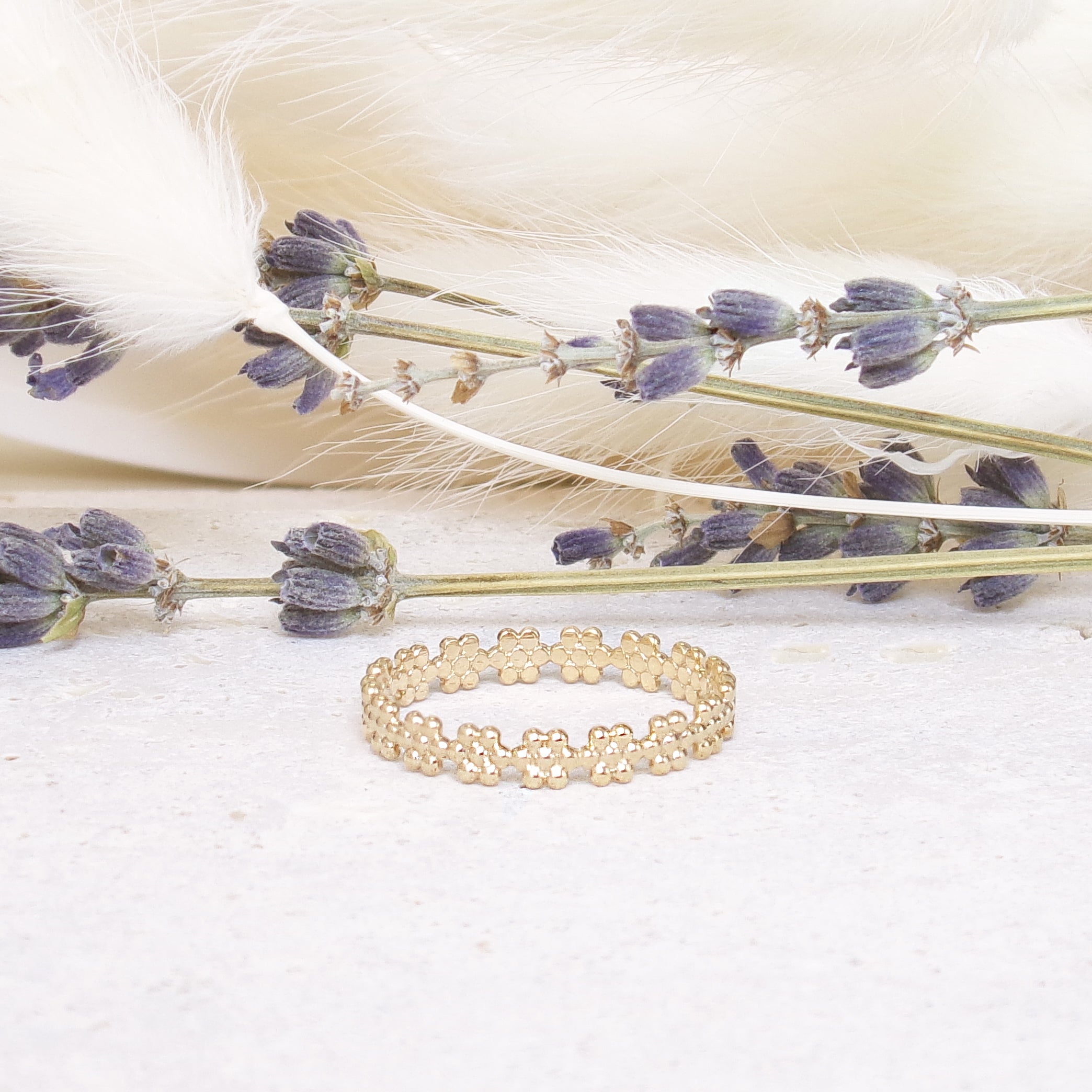 Flora ring with flower beads gold plated