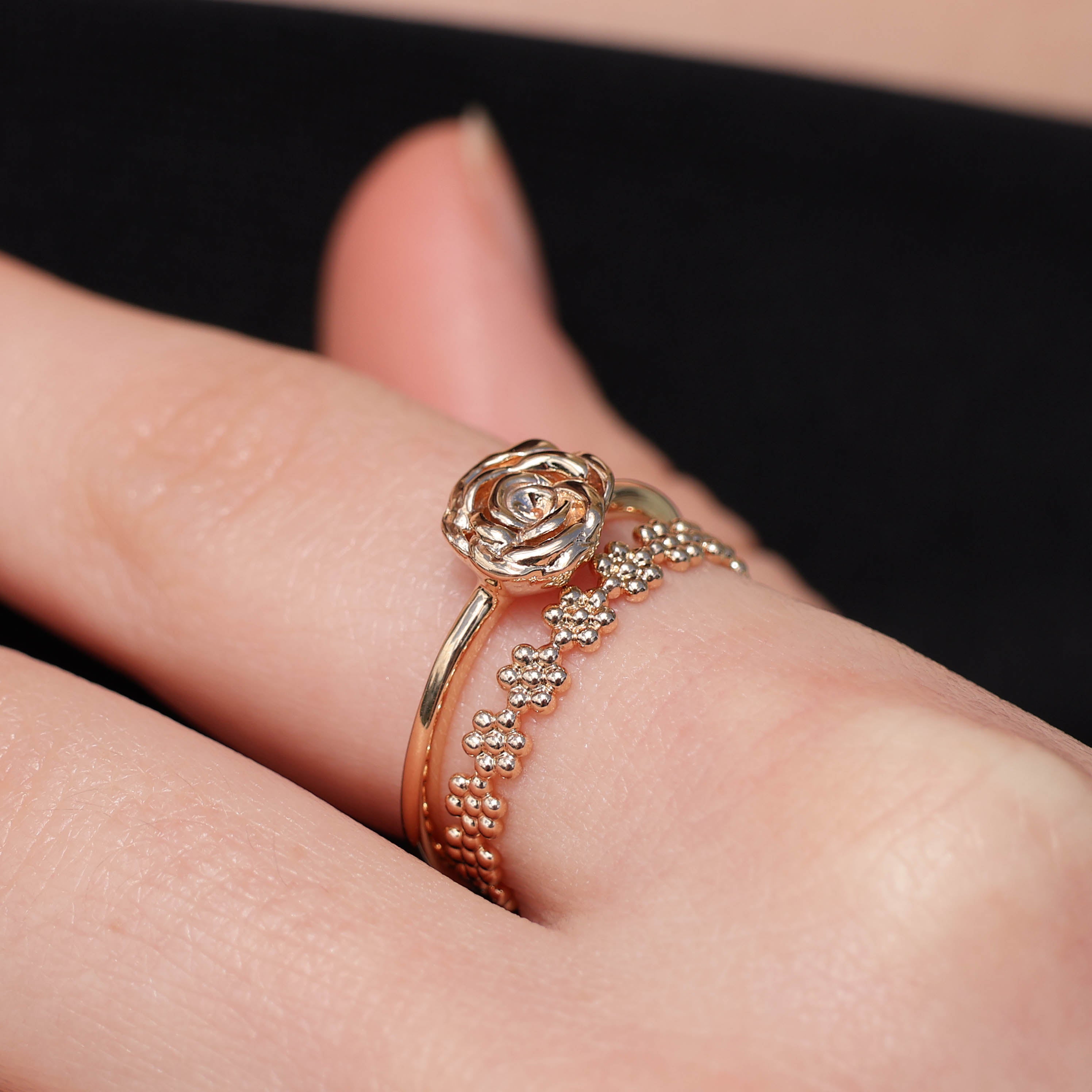 Flora ring with flower beads gold plated