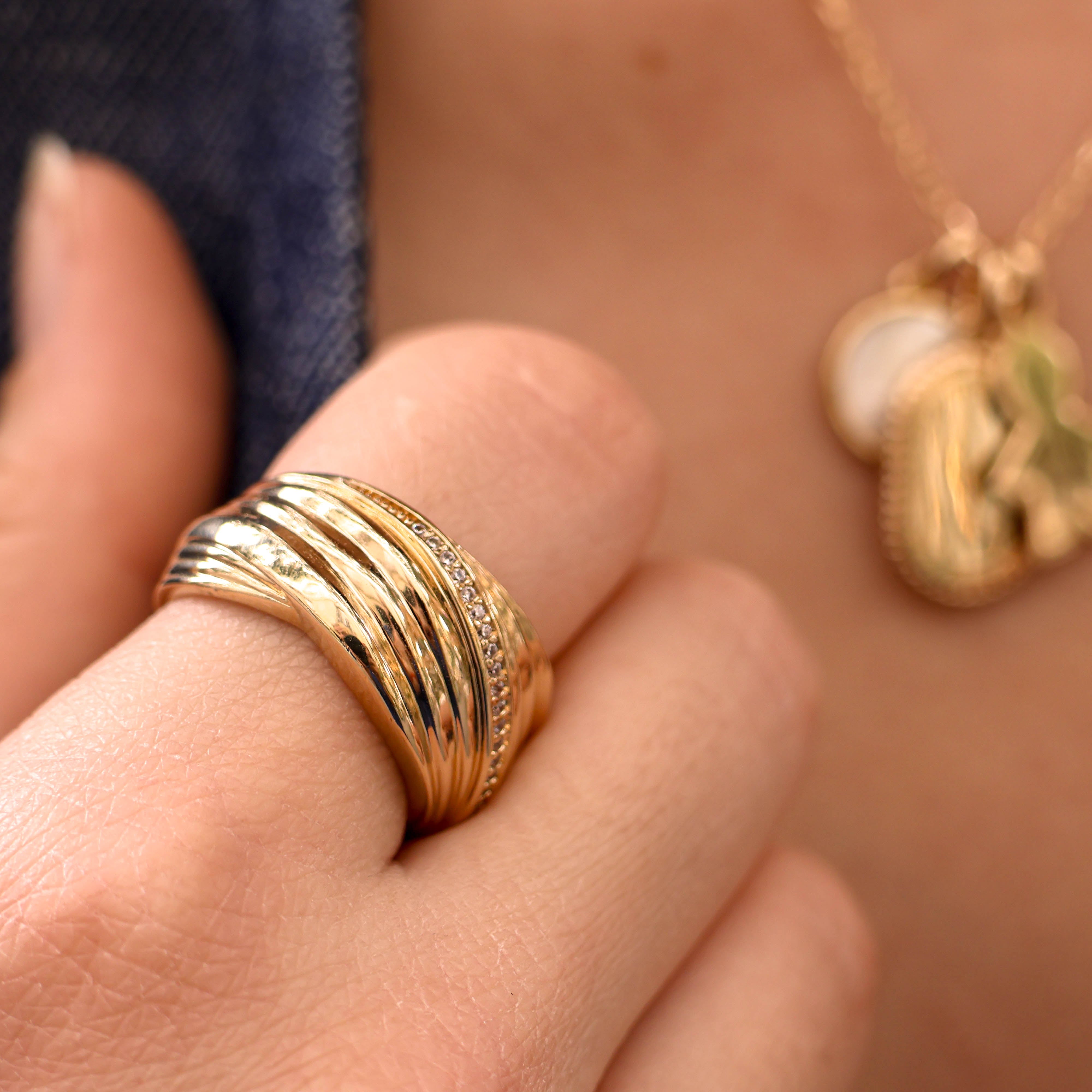 Cali ring asymmetrical draped with zircons gold plated