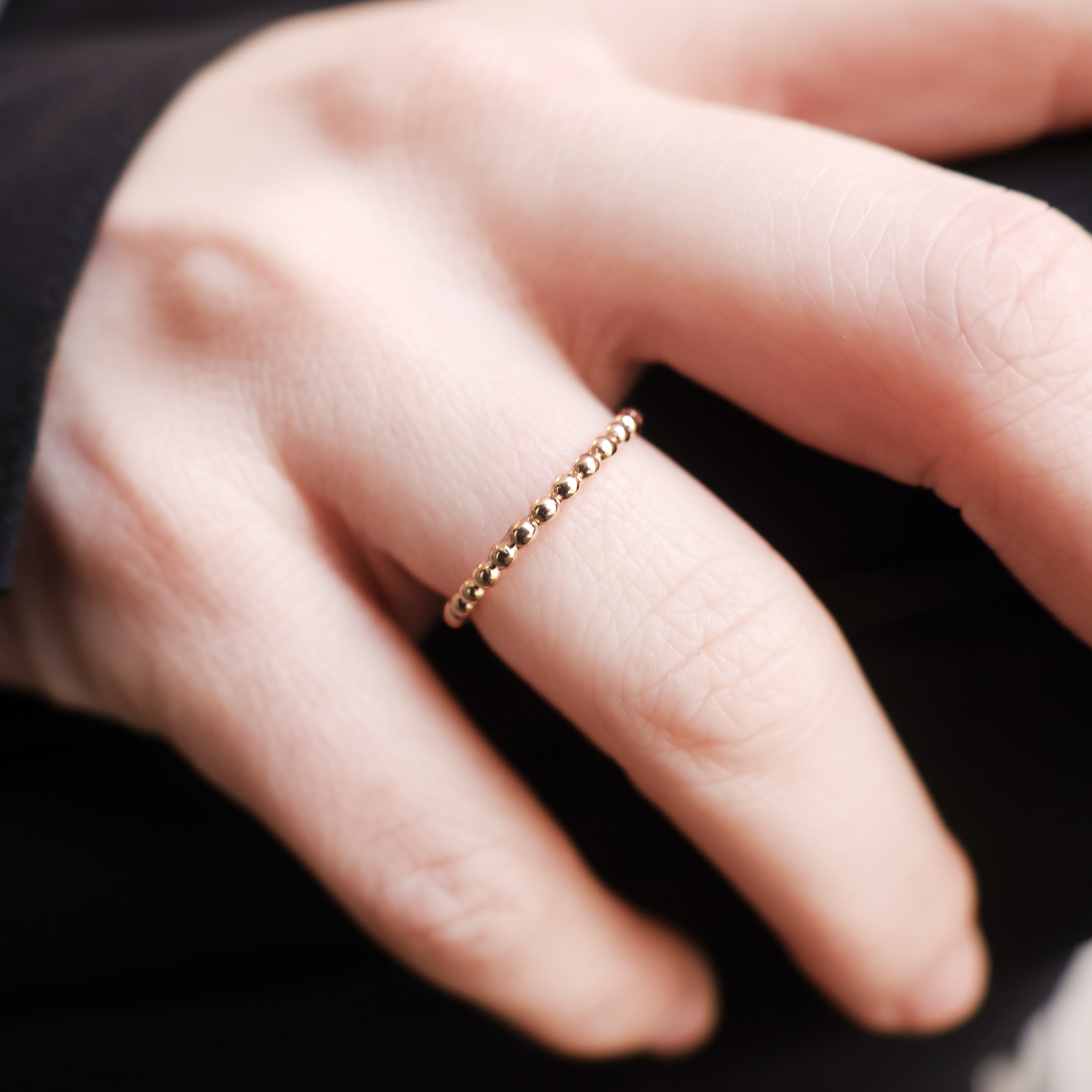 Bague Margot en plaqué or 18K, design perlé, minimaliste et raffiné, bijou élégant et intemporel Joyamada.