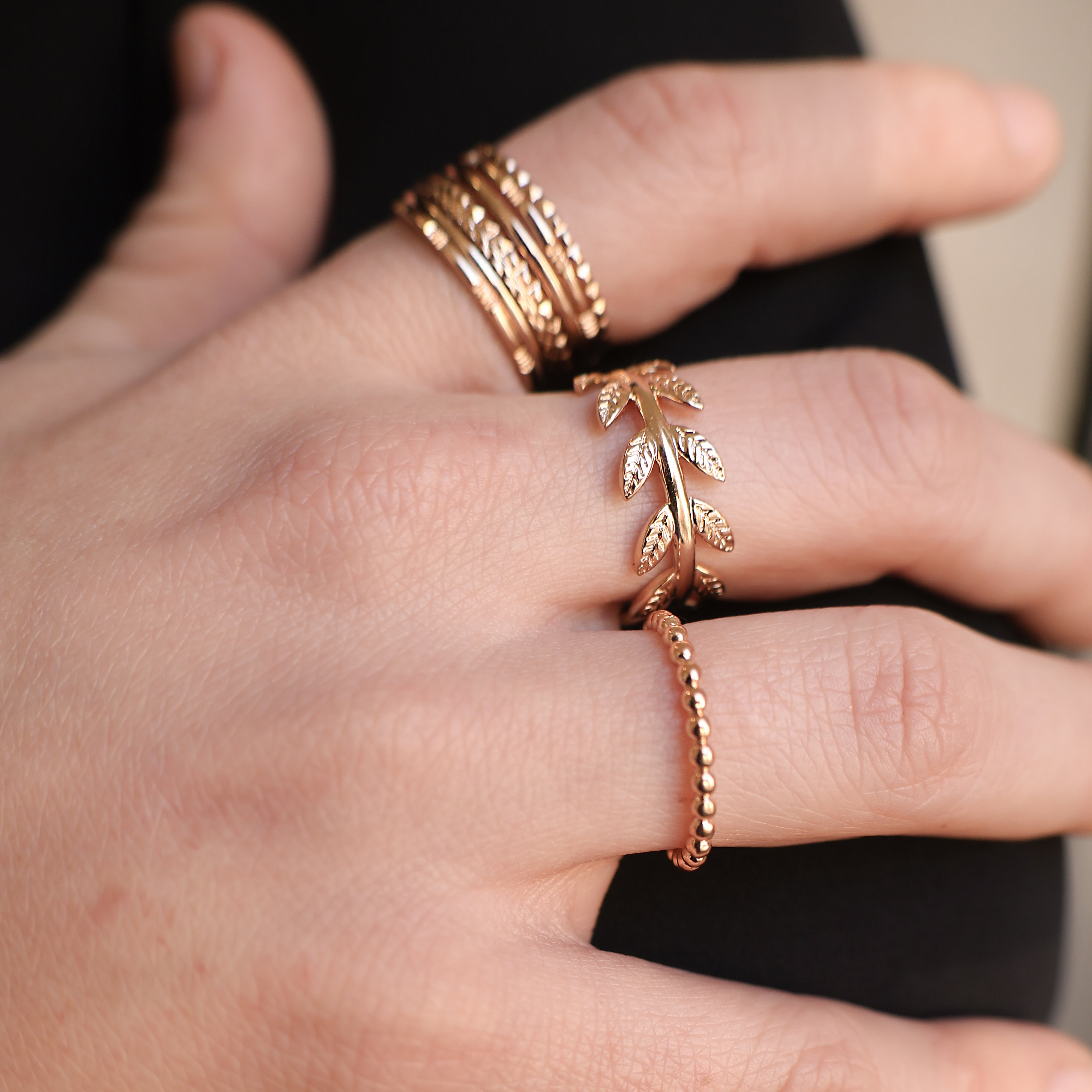 Bague Fumiko en plaqué or 18K, motif feuilles, bijou raffiné, nature élégante, bohème-chic et intemporel Joyamada