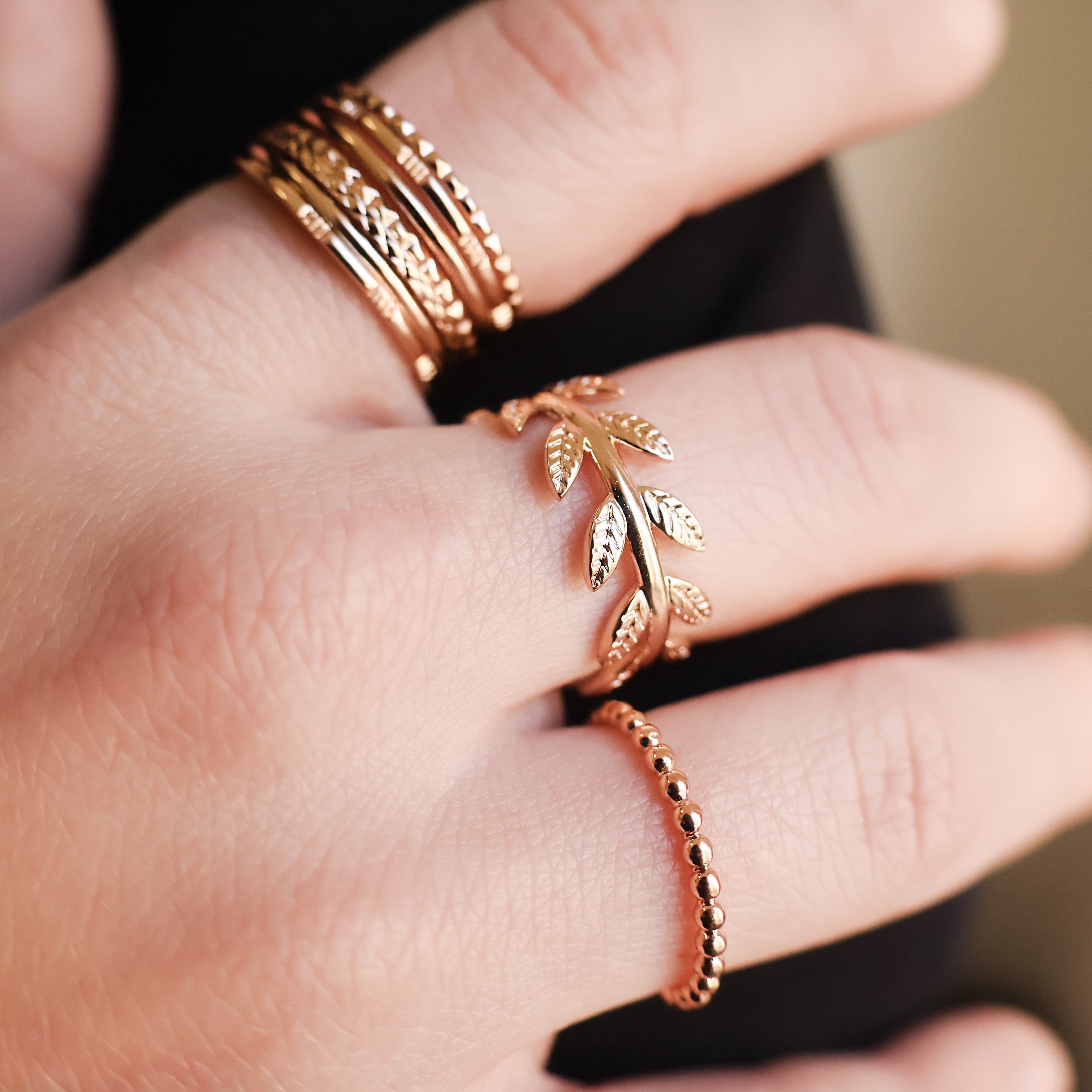 Bague Fumiko en plaqué or 18K, motif feuilles, bijou raffiné, nature élégante, bohème-chic et intemporel Joyamada