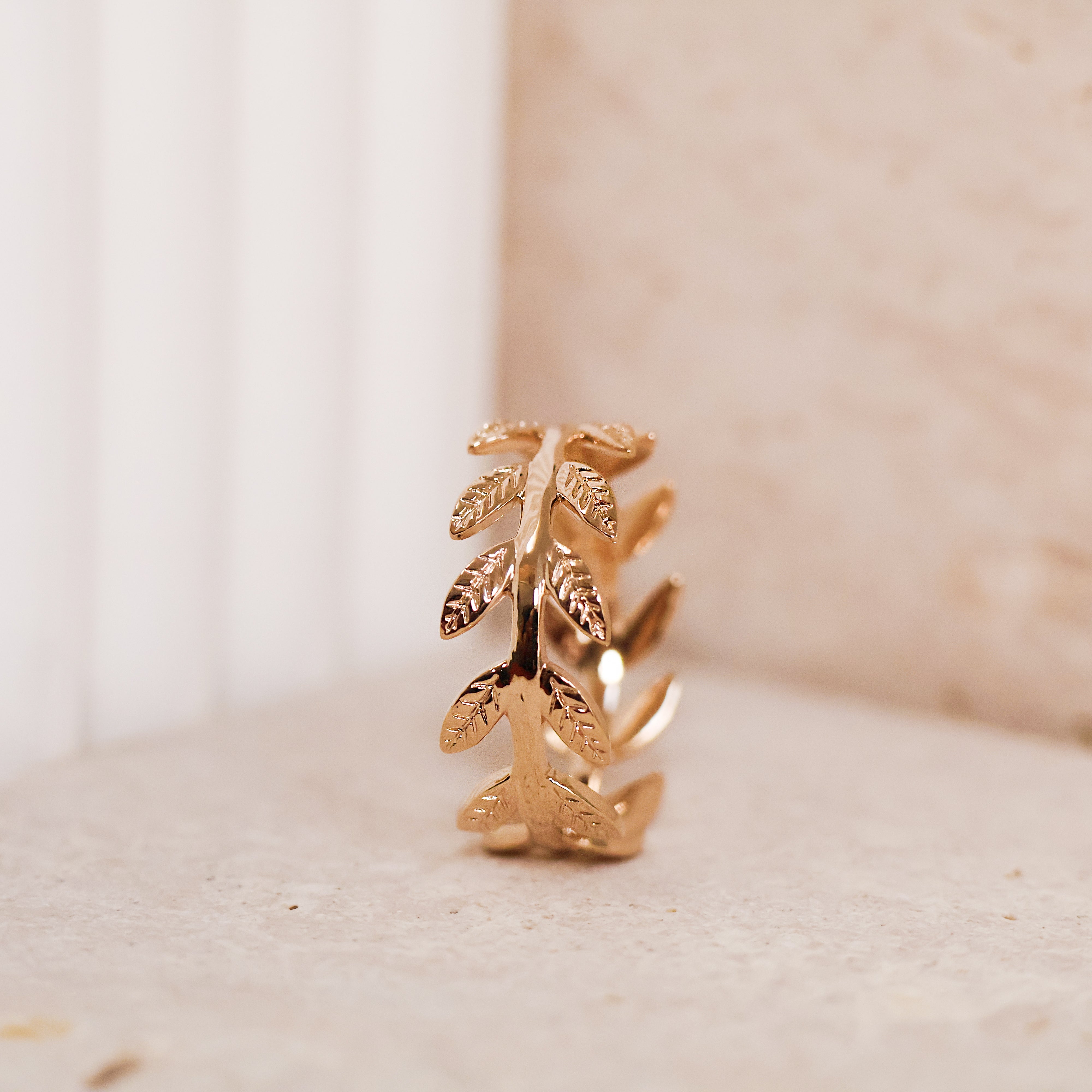 Bague Fumiko en plaqué or 18K, motif feuilles, bijou raffiné, nature élégante, bohème-chic et intemporel Joyamada