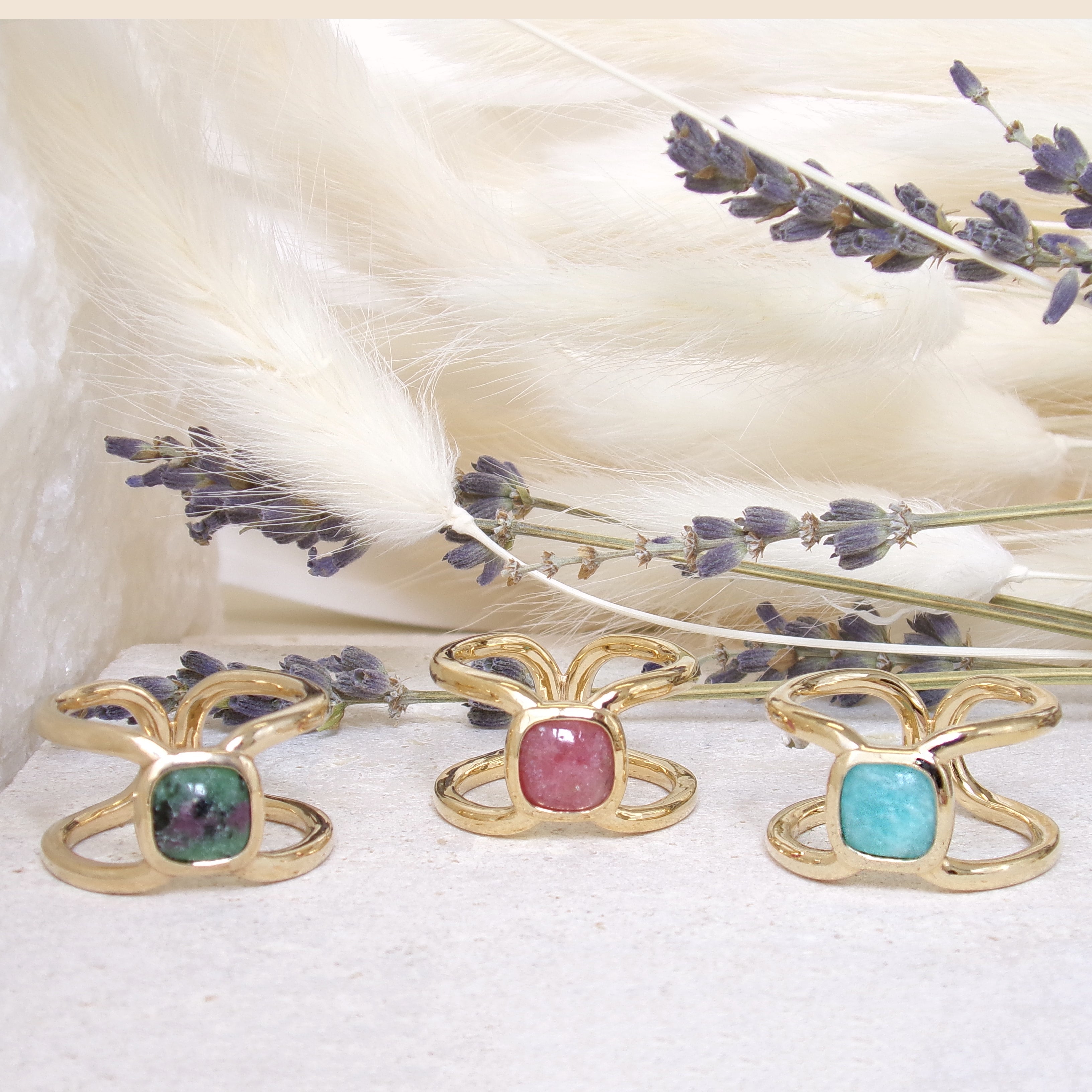 Elia ring square zoisite Ruby gold plated