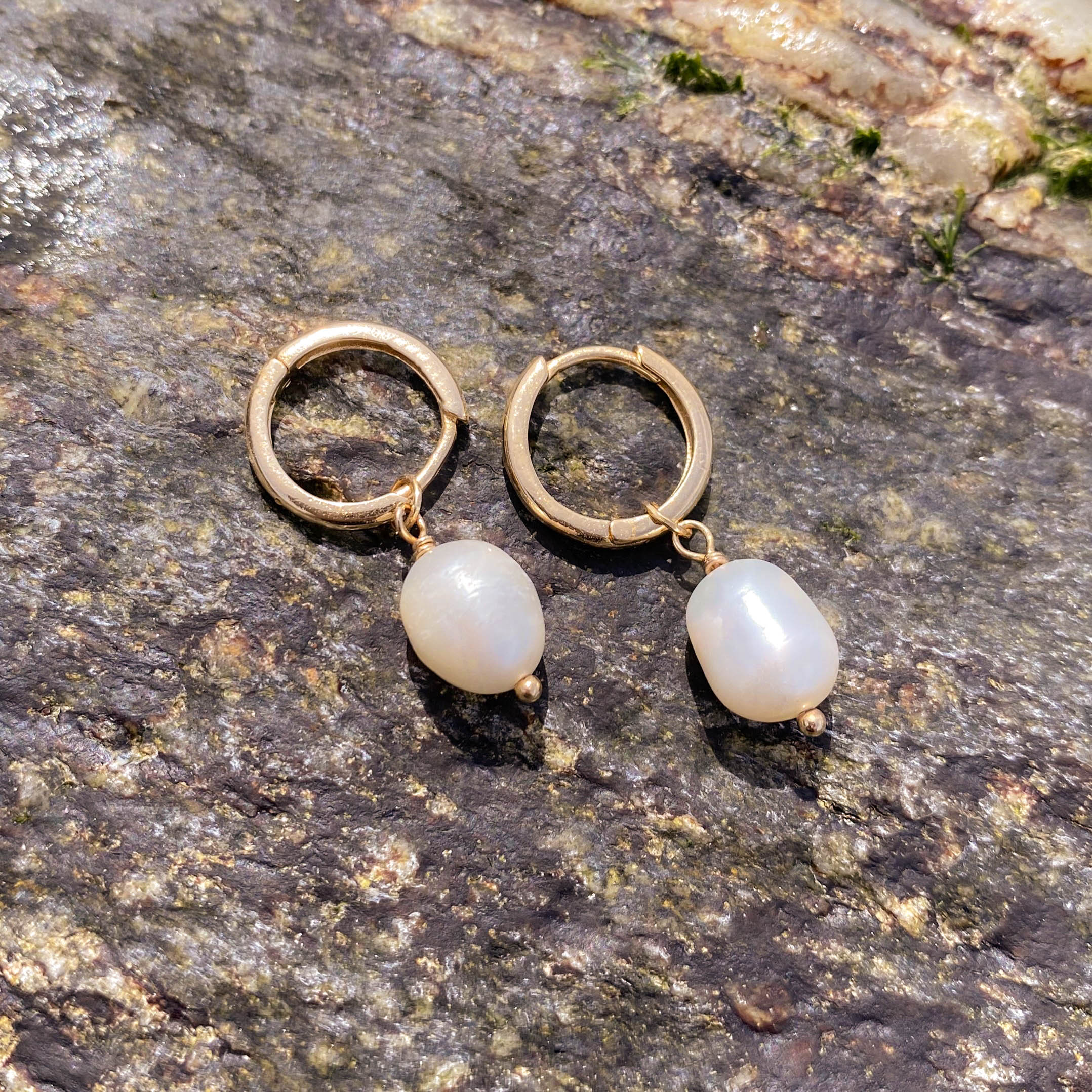 Oahu hoop earrings cultured pearl gold-plated