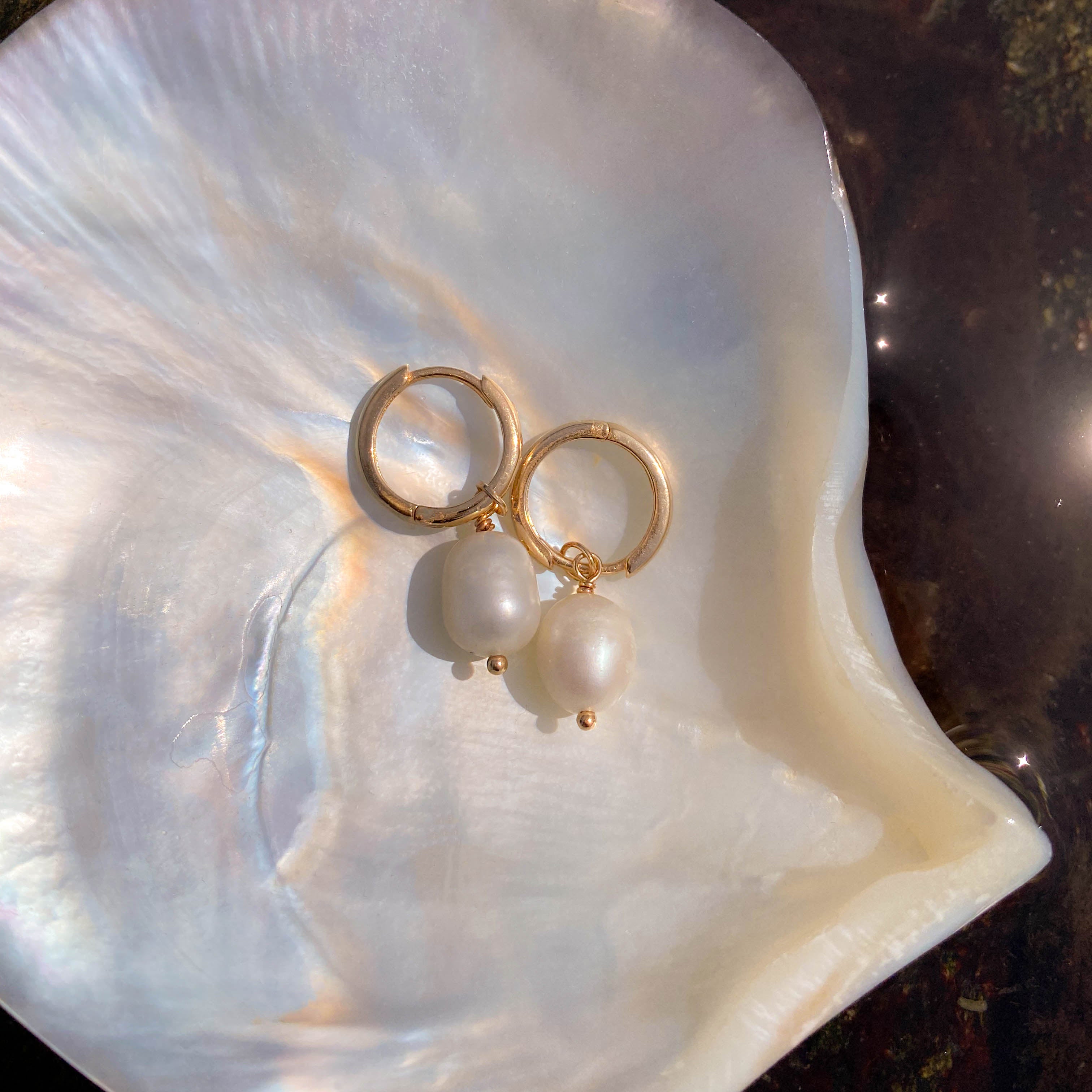 Oahu hoop earrings cultured pearl gold-plated