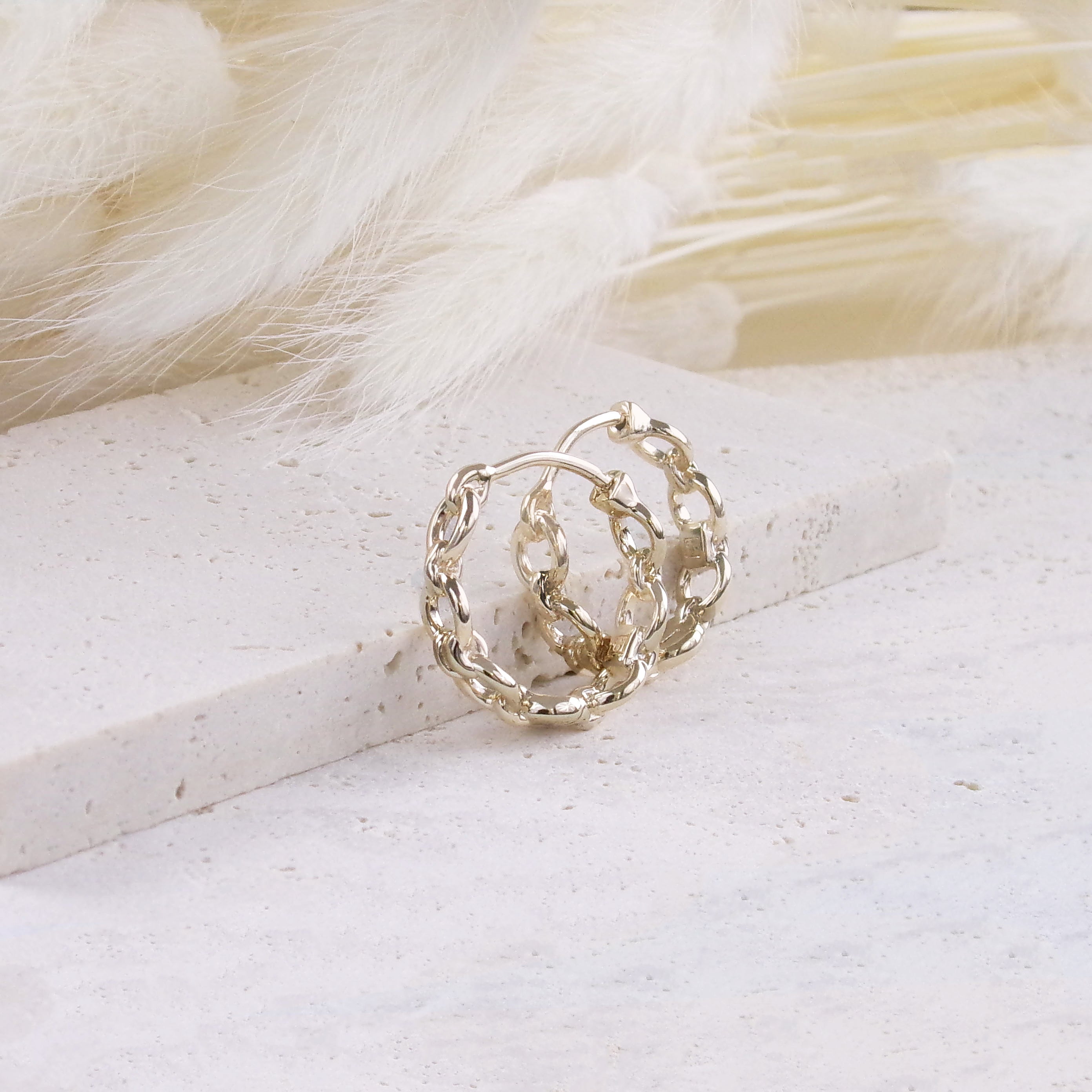 Dina hoop earring chain link gold-plated