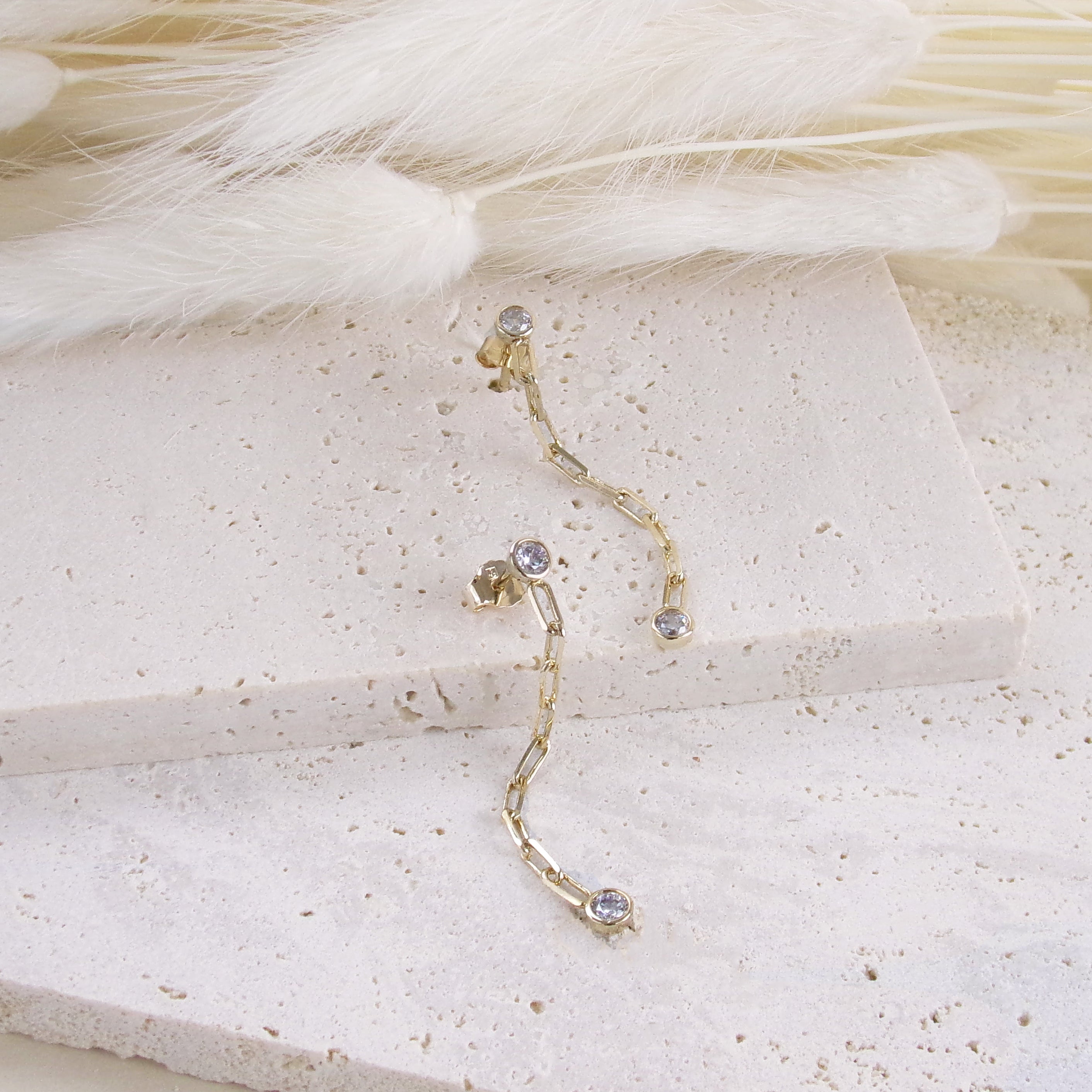 Almeria dangling earrings trombone mesh with zircons gold plated