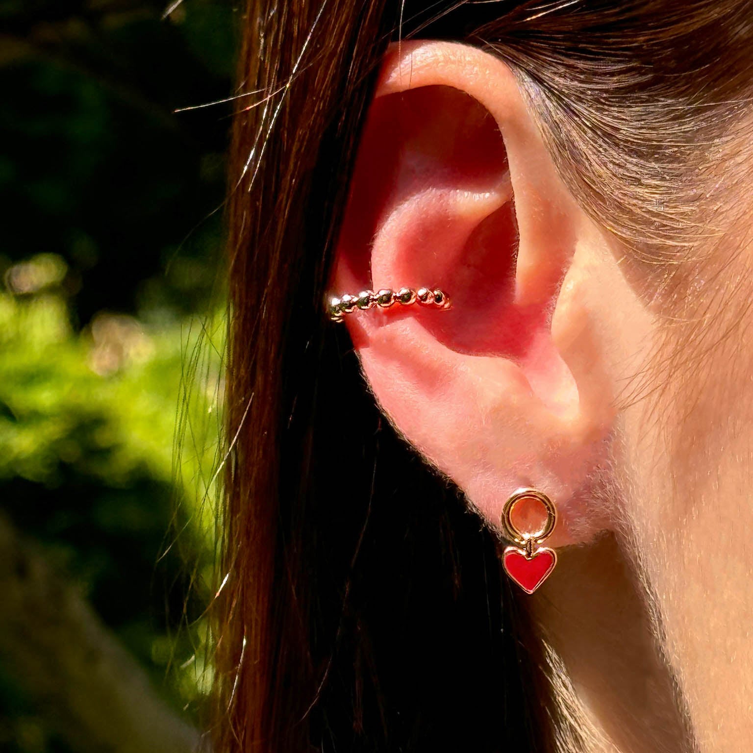 Clea red enamel heart earrings gold-plated