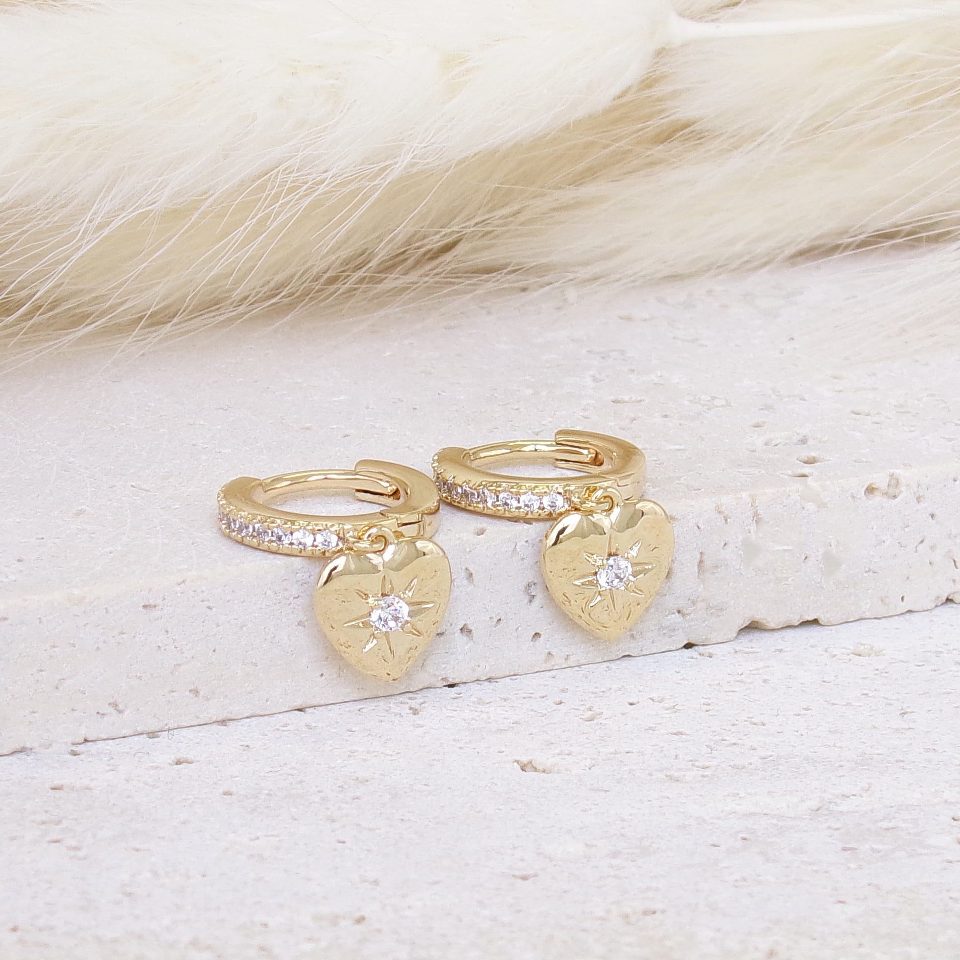 Masiaka mini hoop earrings glittering heart with zircons gold-plated