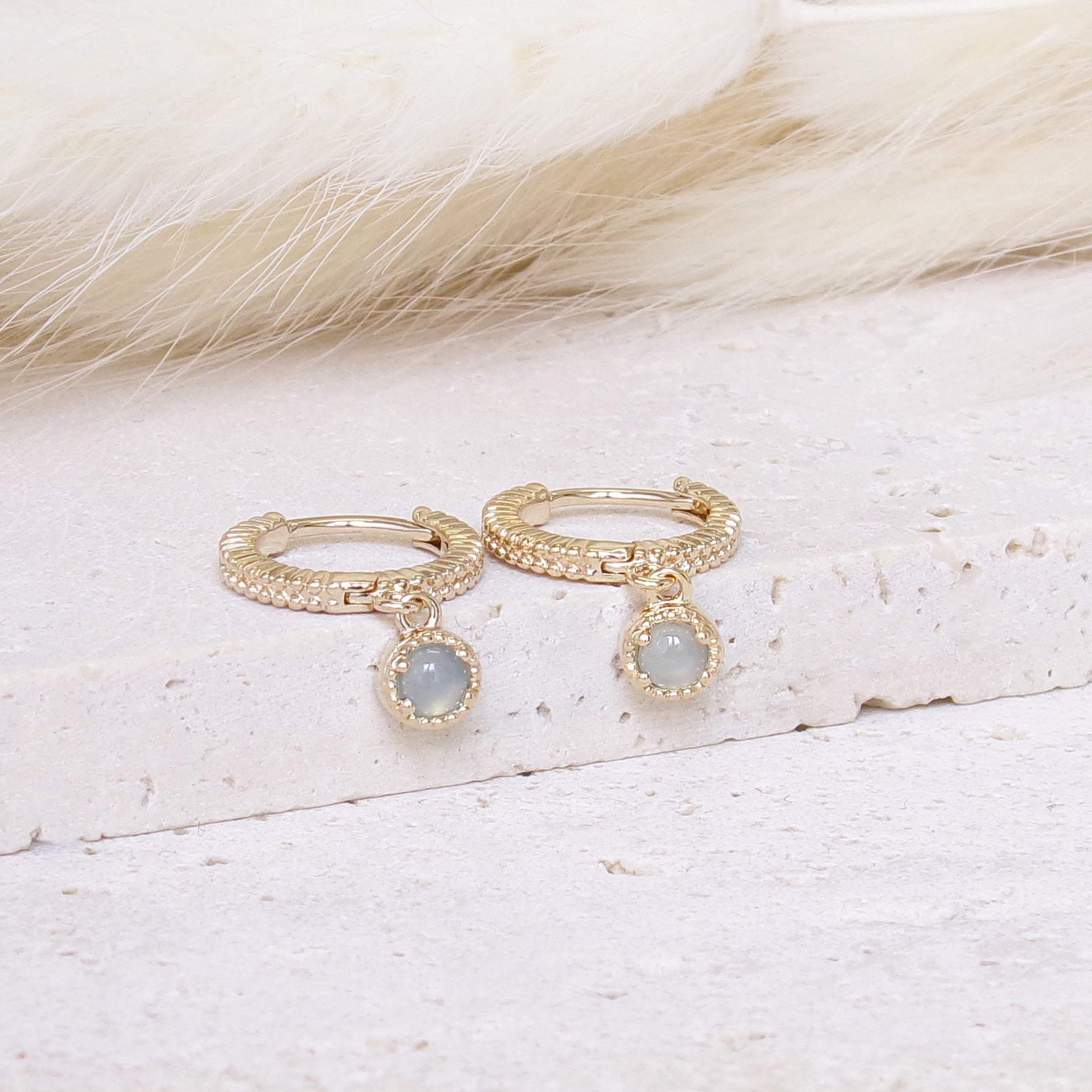 Mira mini hoop earrings striated with blue agate gold-plated