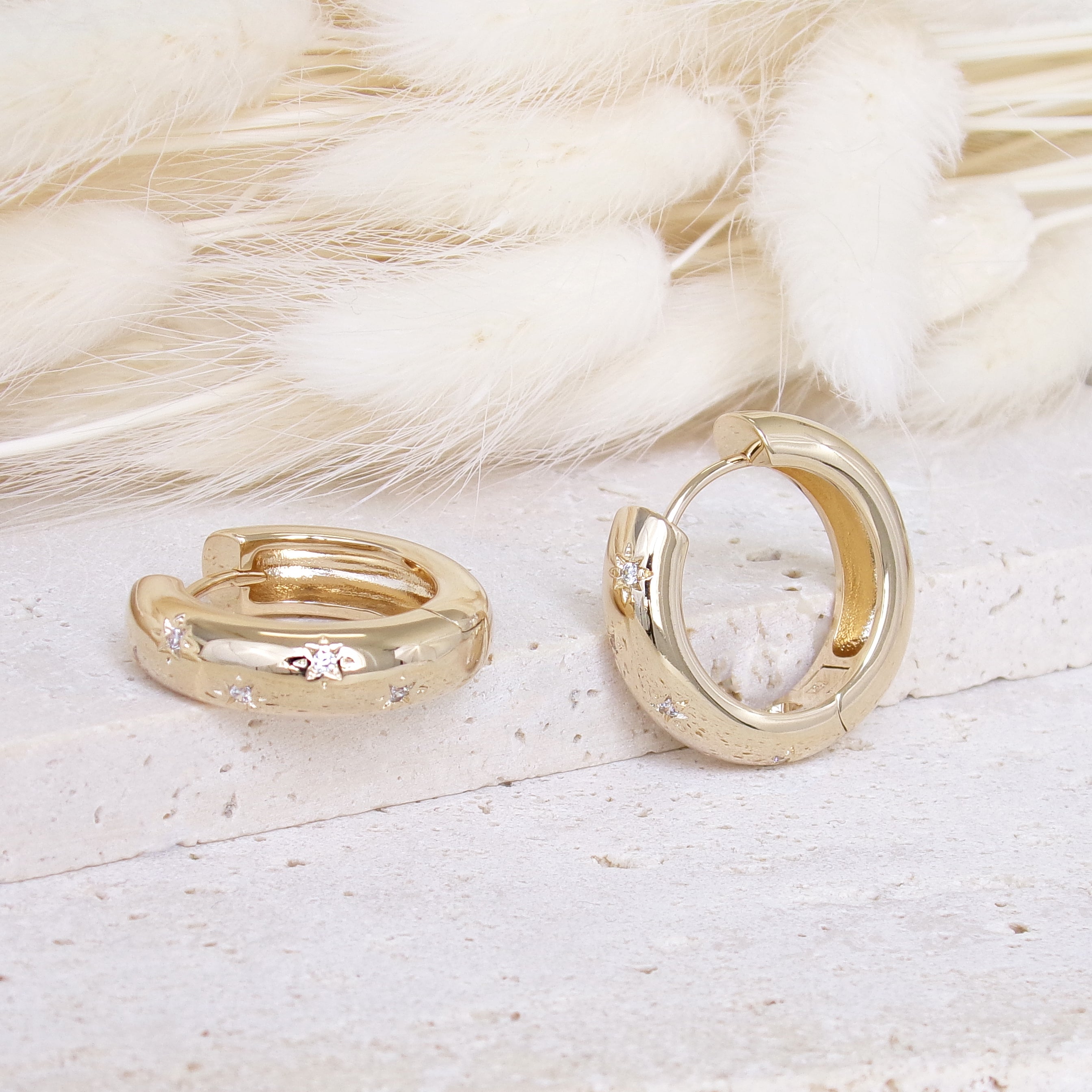 Aria hoop earrings 20mm zircons gold-plated