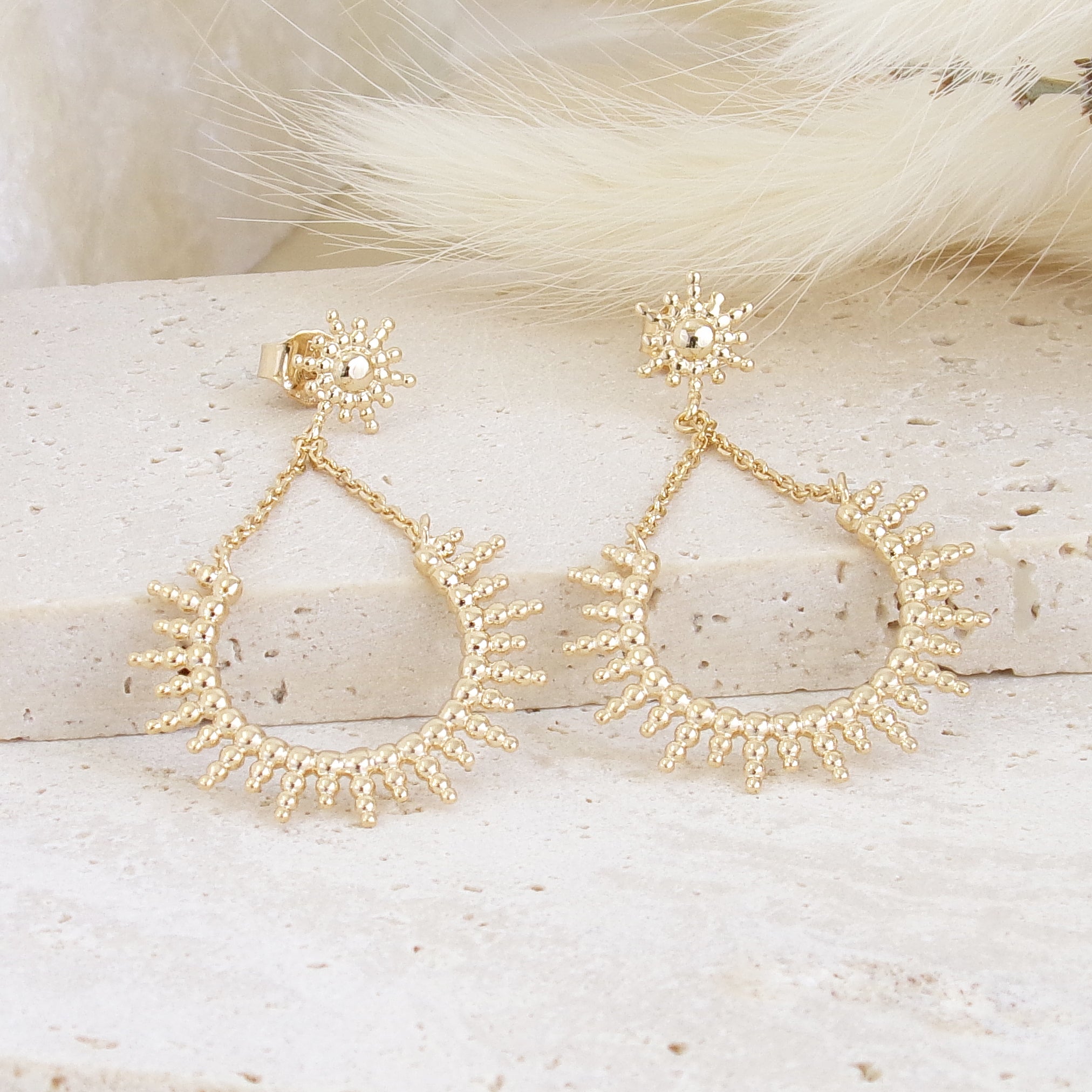 Moanda dangling earrings sun gold-plated