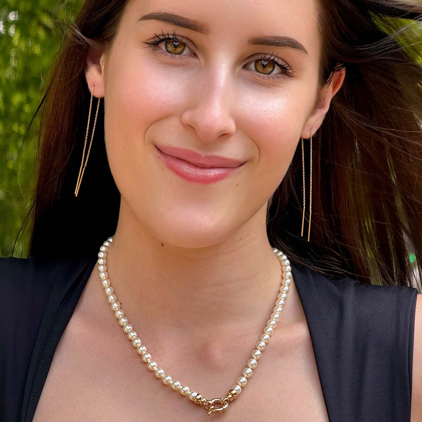 Gold-plated through-chain dangling Raya earrings