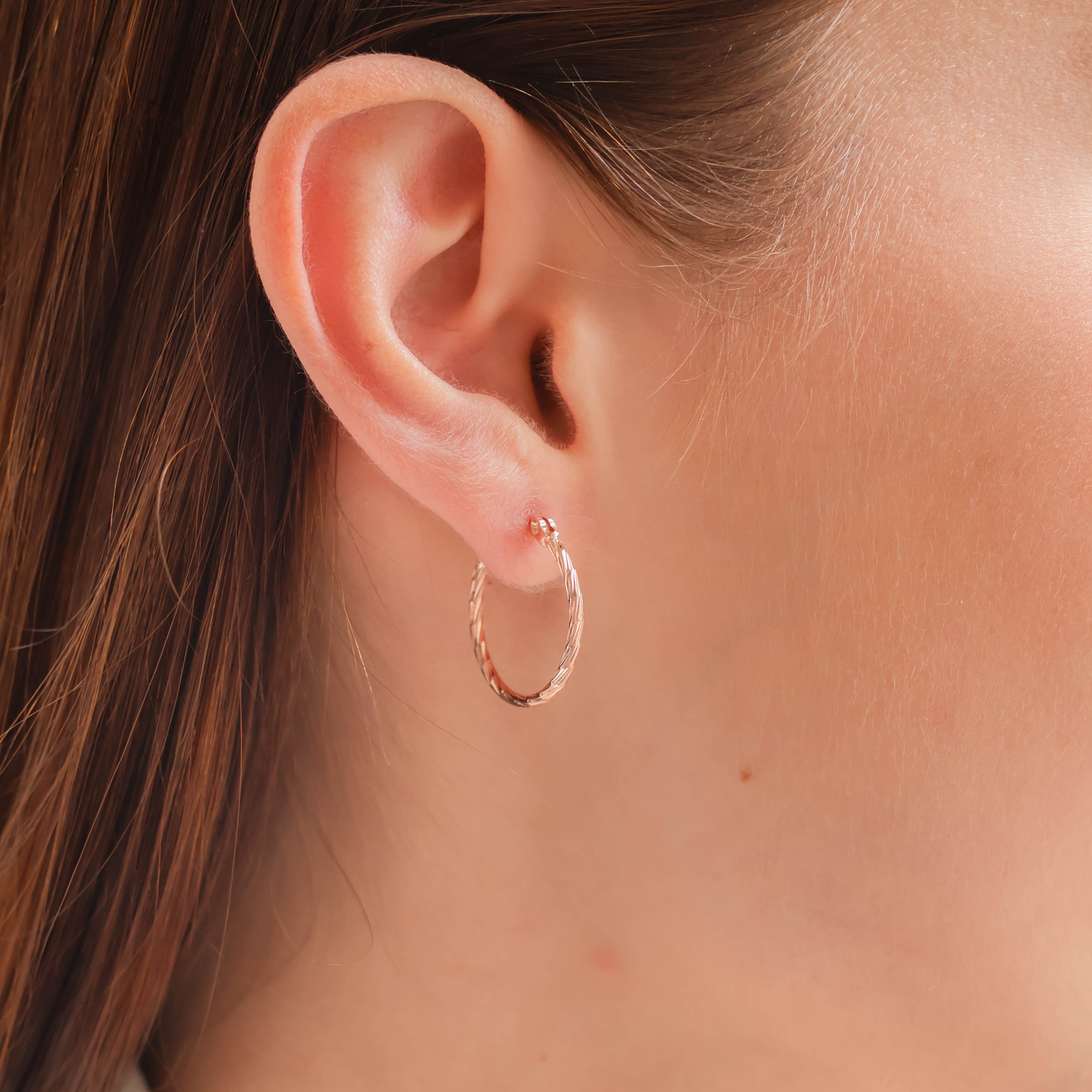 Sofia hoop earrings 20mm striated rose gold-plated