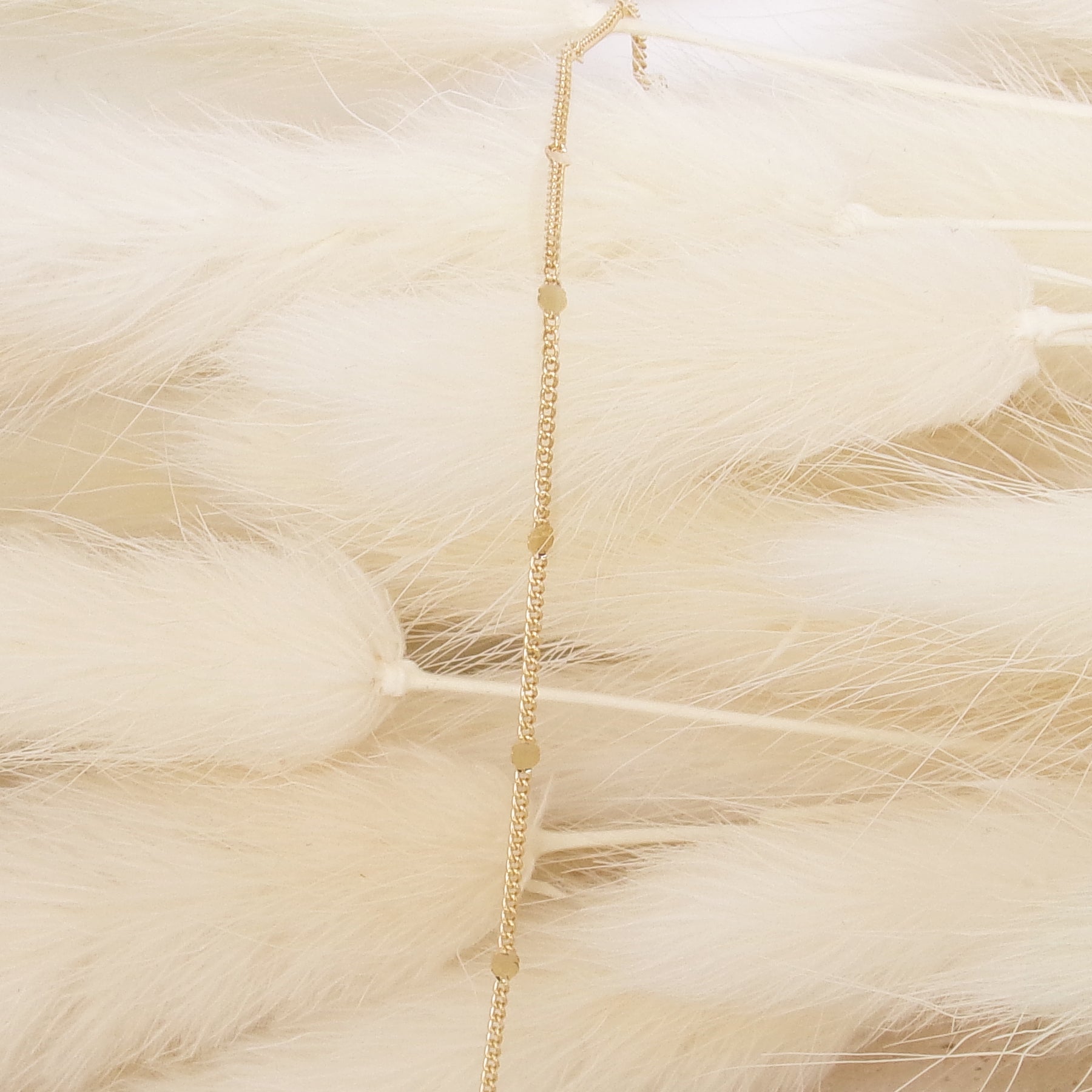 Kesia bracelet 18cm flat beads gold-plated