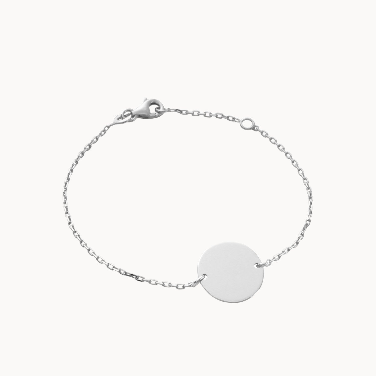 Bracelet Zaria en argent 925 rhodié, médaille lisse gravable, ajustable, bijou raffiné et personnalisable Joyamada.