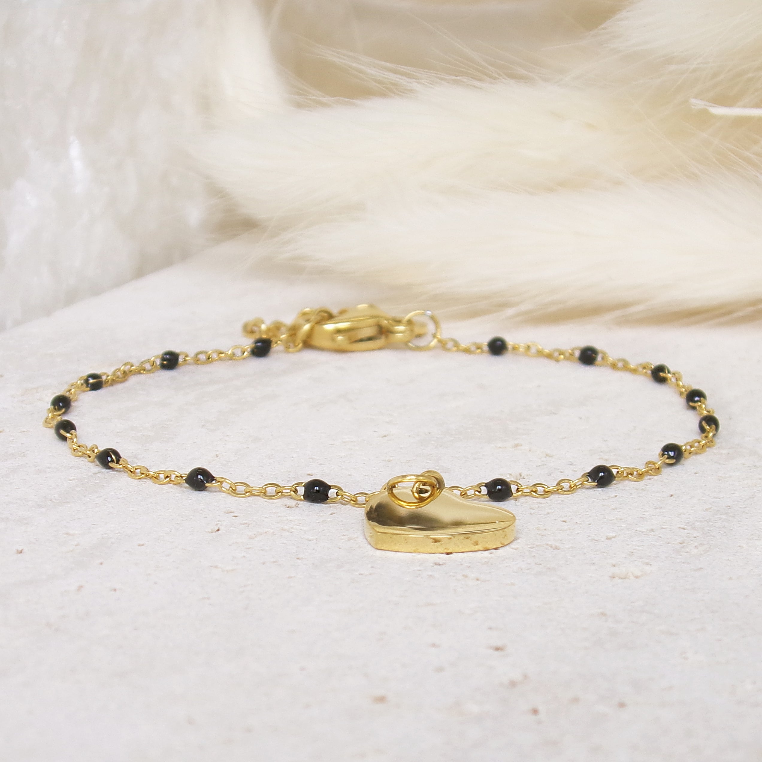 Chloe bracelet black pearls engravable heart pendant stainless steel