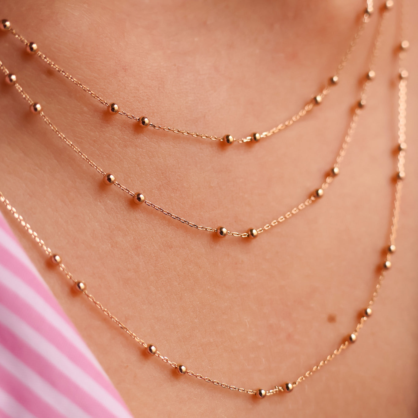 Mikadi beaded chain necklace forcat stitch gold-plated