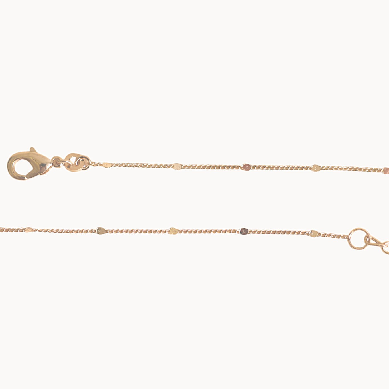 Kesia chain flat beads forcat mesh gold-plated