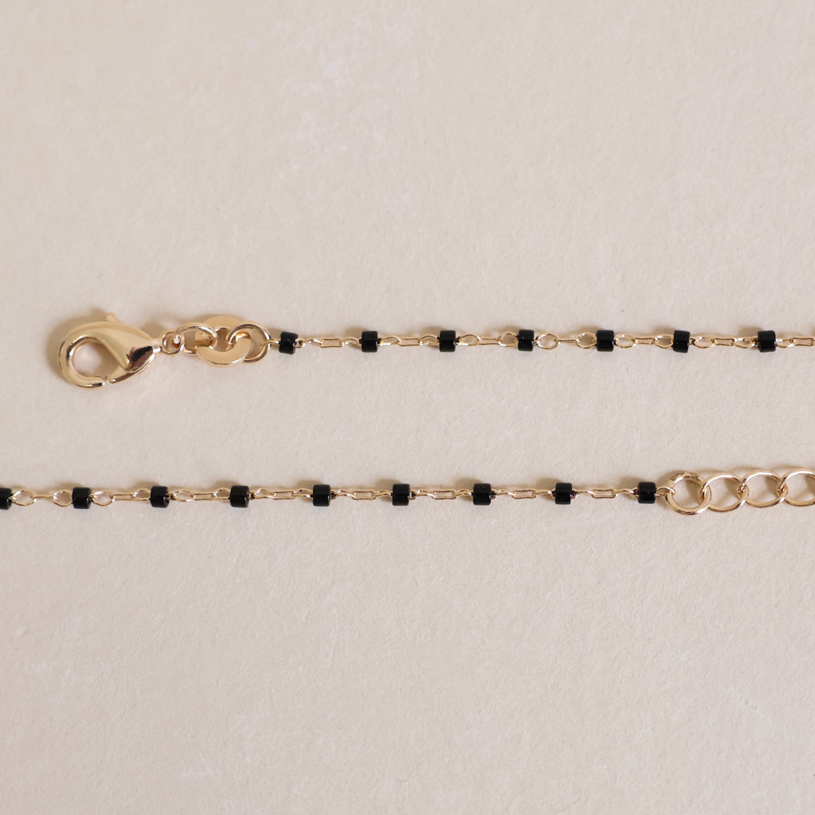 Amaya chain black Miyuki beads gold-plated