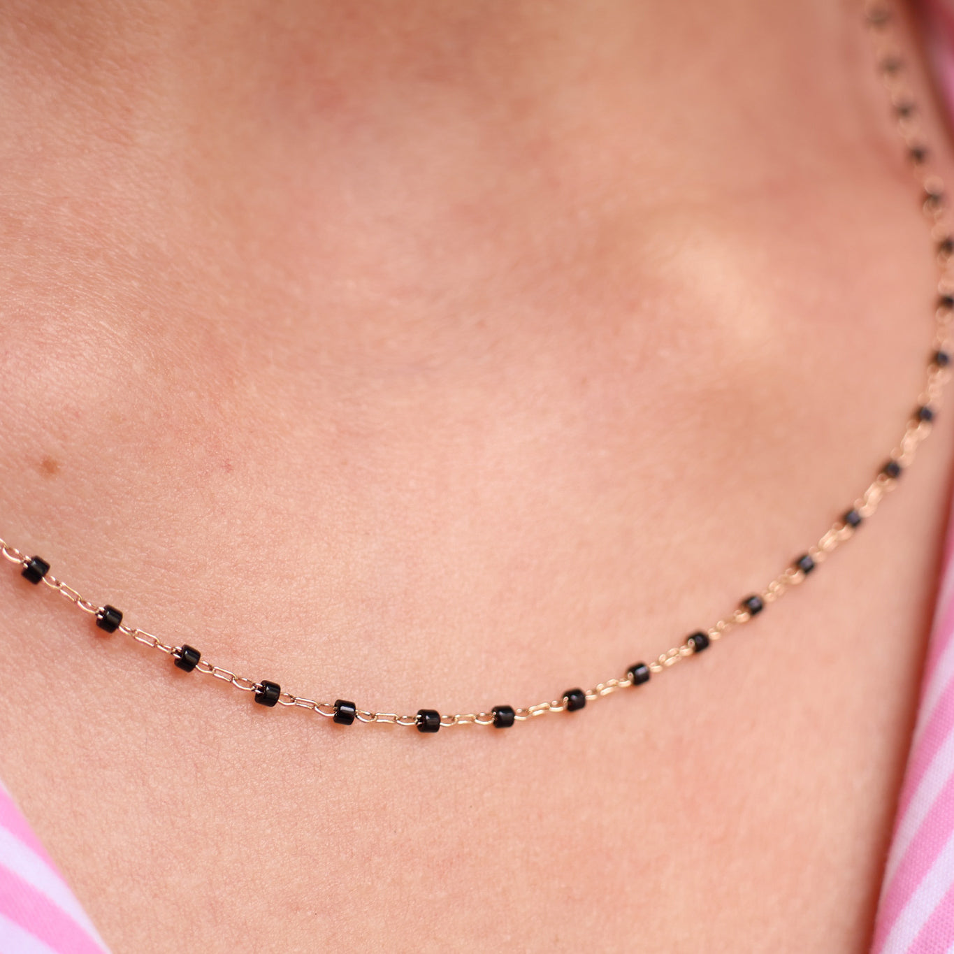 Amaya chain black Miyuki beads gold-plated