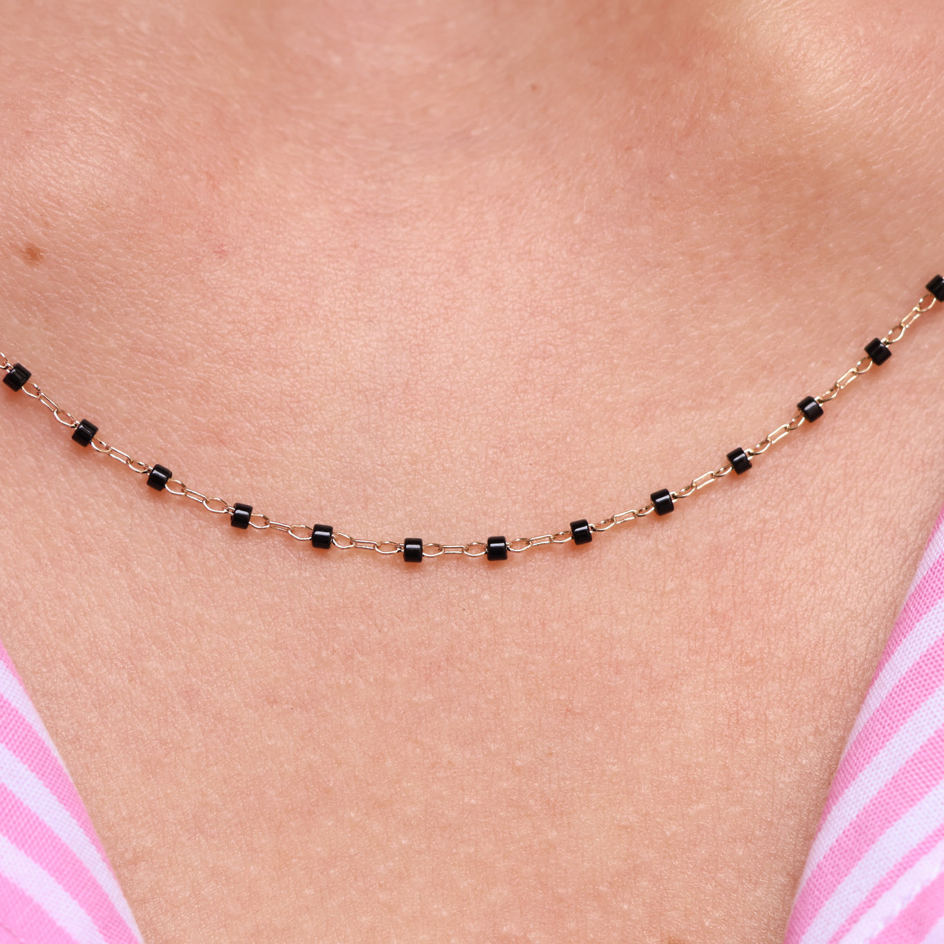 Amaya chain black Miyuki beads gold-plated