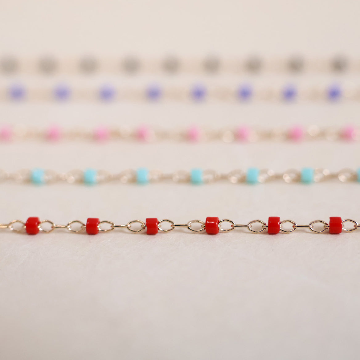 Amaya chain red Miyuki beads gold-plated