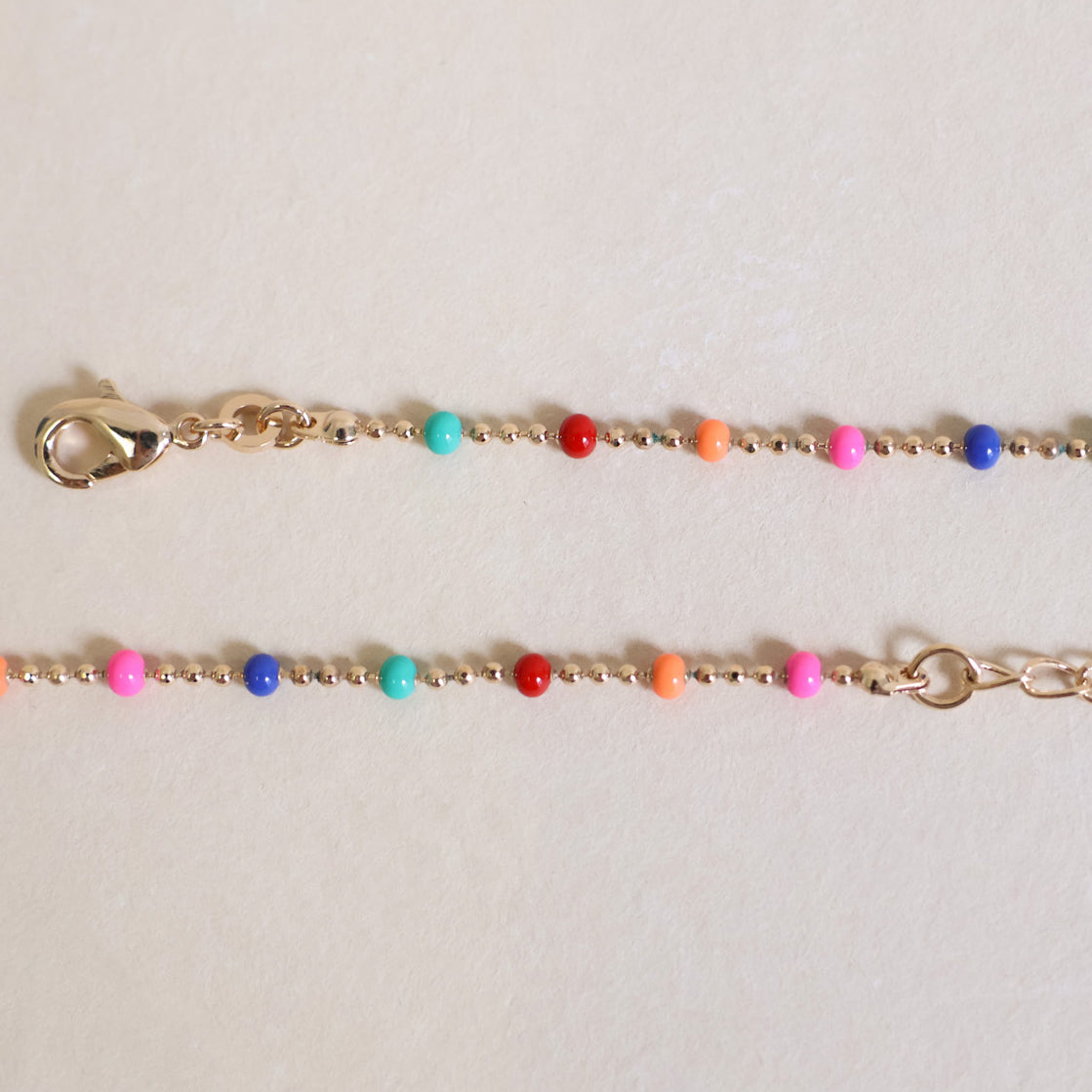 Almaria chain multicoloured lacquered beads gold-plated