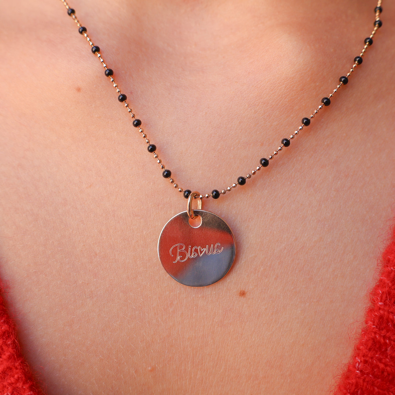 Black enamel beaded Almaria necklace with gold-plated mesh