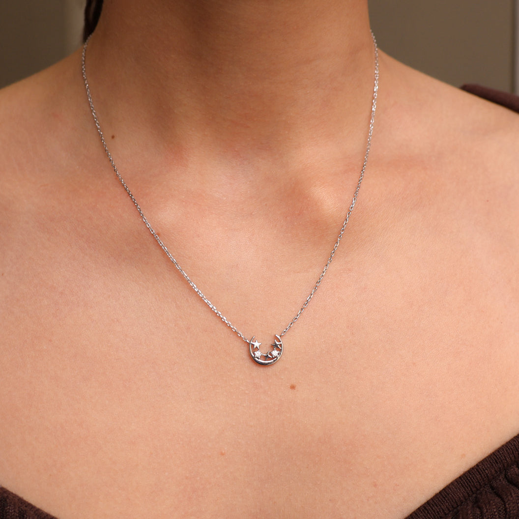 Sparkling moon Iséa necklace with silver zirconium oxides