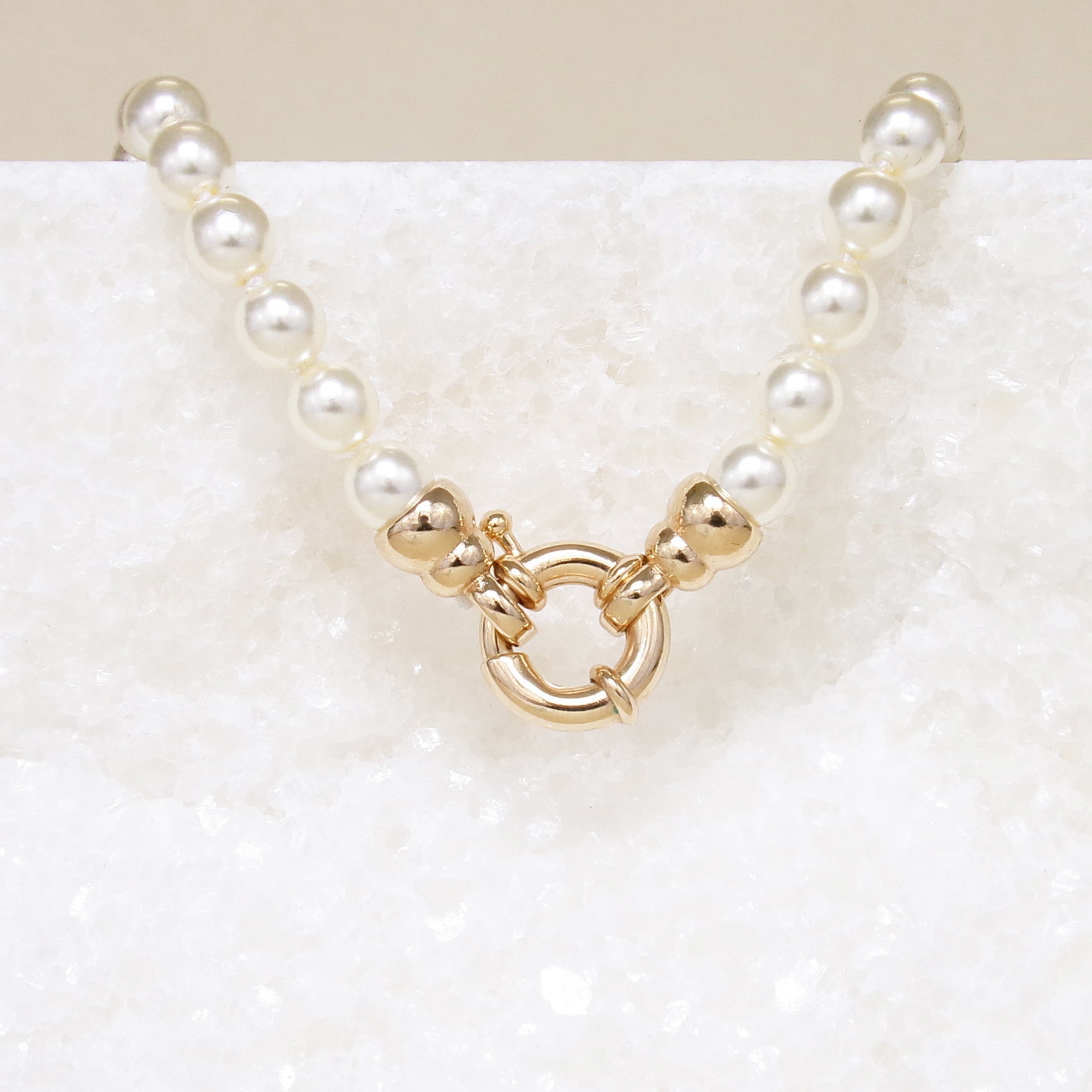 Gold-plated Majorca pearl Sakura necklace