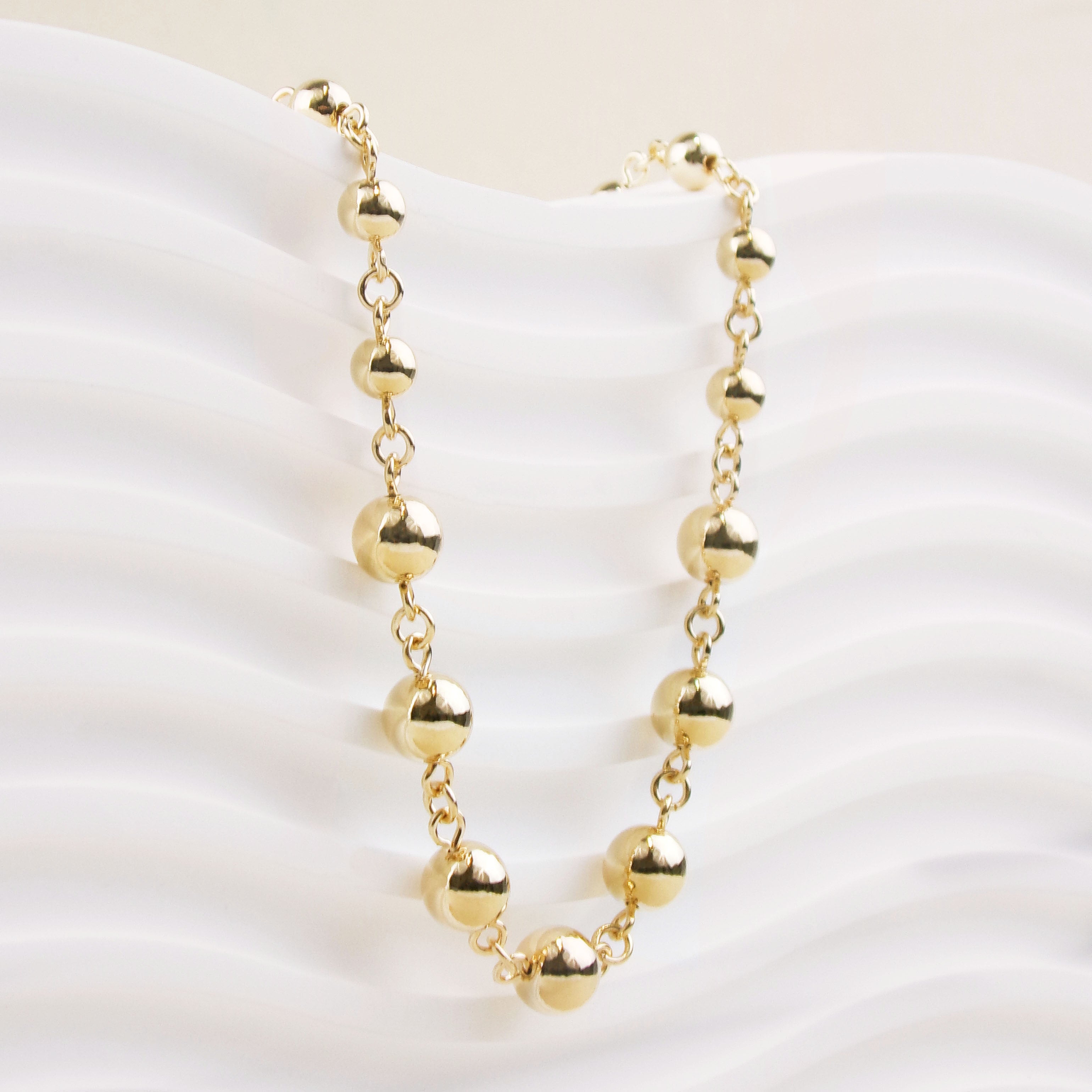 Fancy gold-plated ball chain Tana necklace