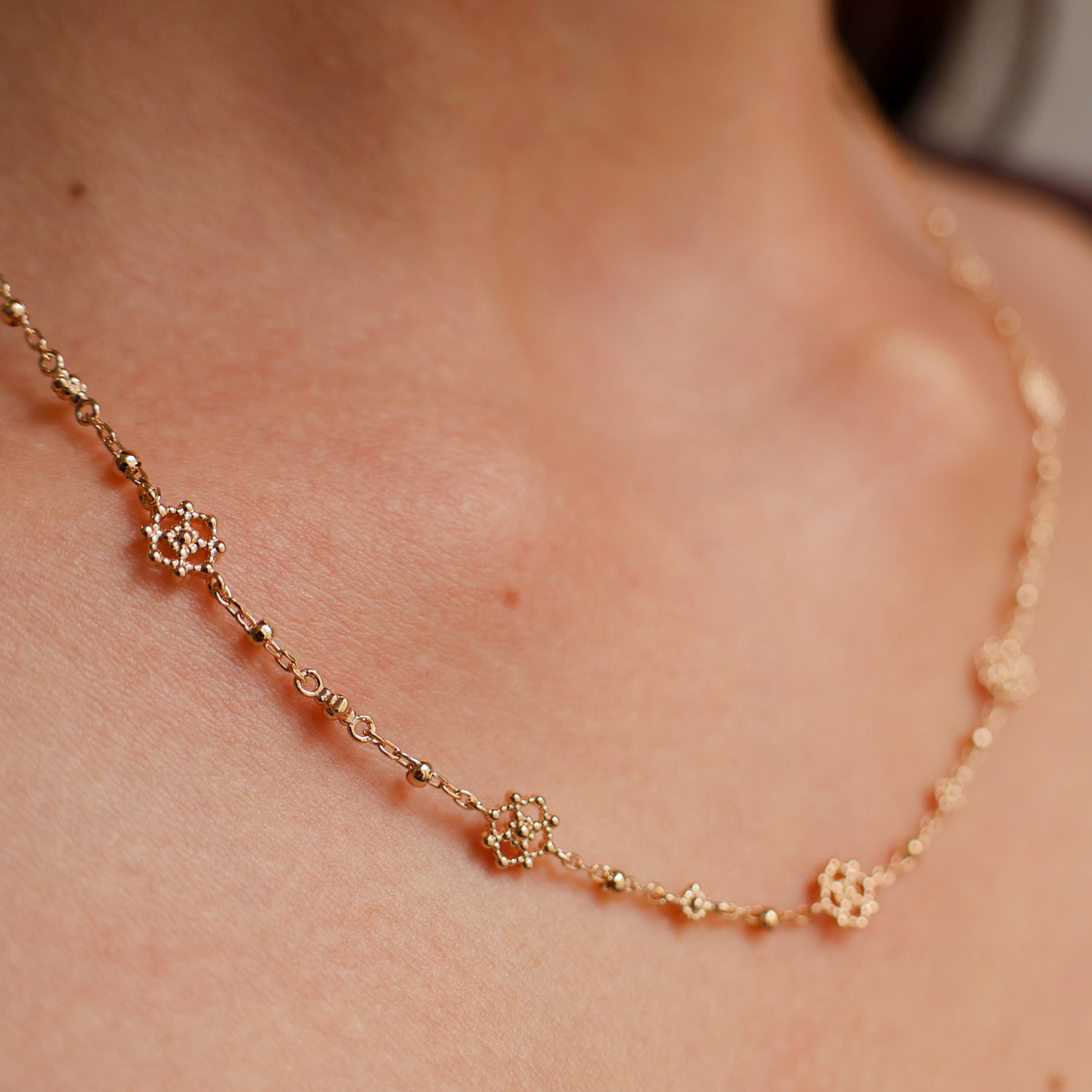 Gold-plated flower tassel Zuri necklace