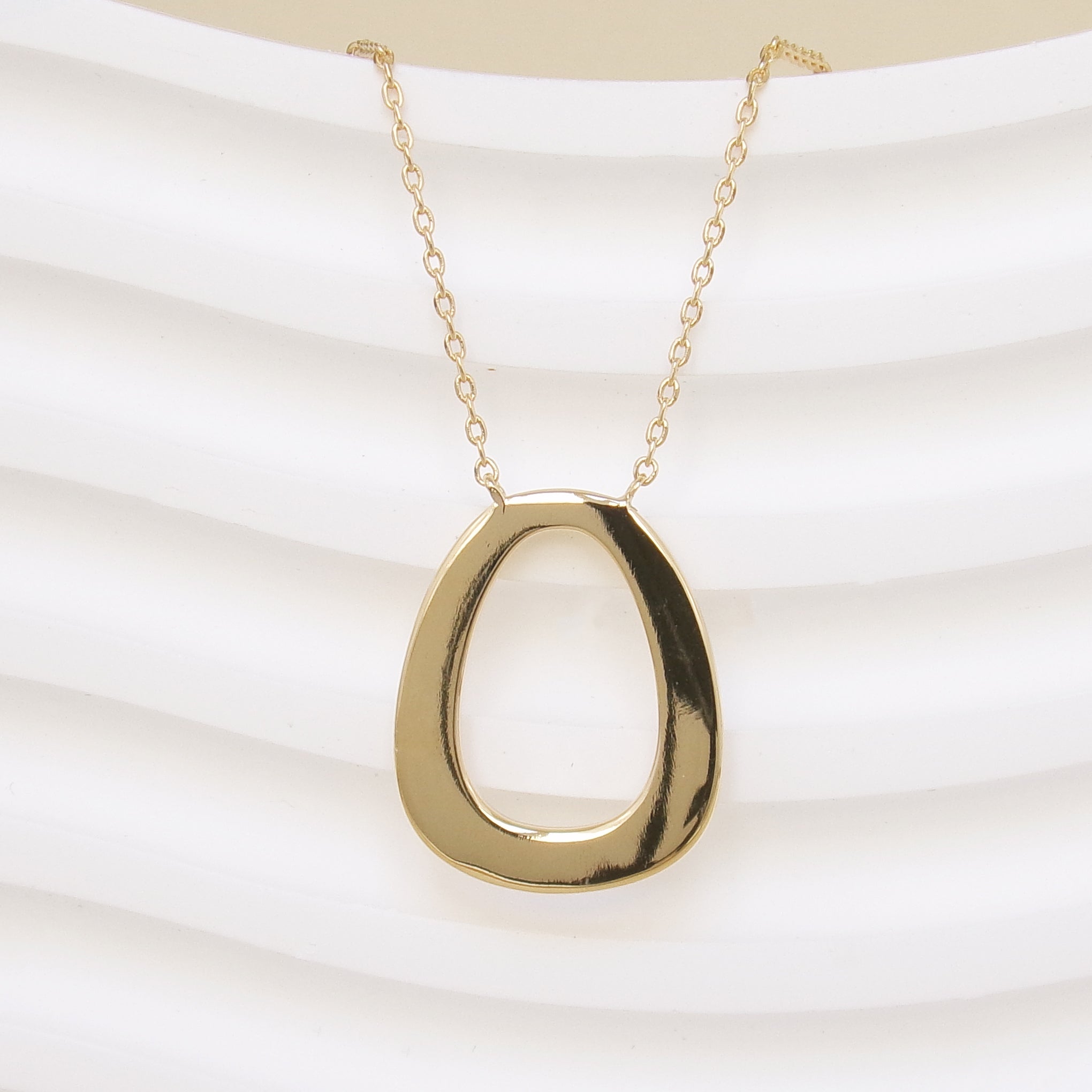 Gold plated oval ring Konala necklace
