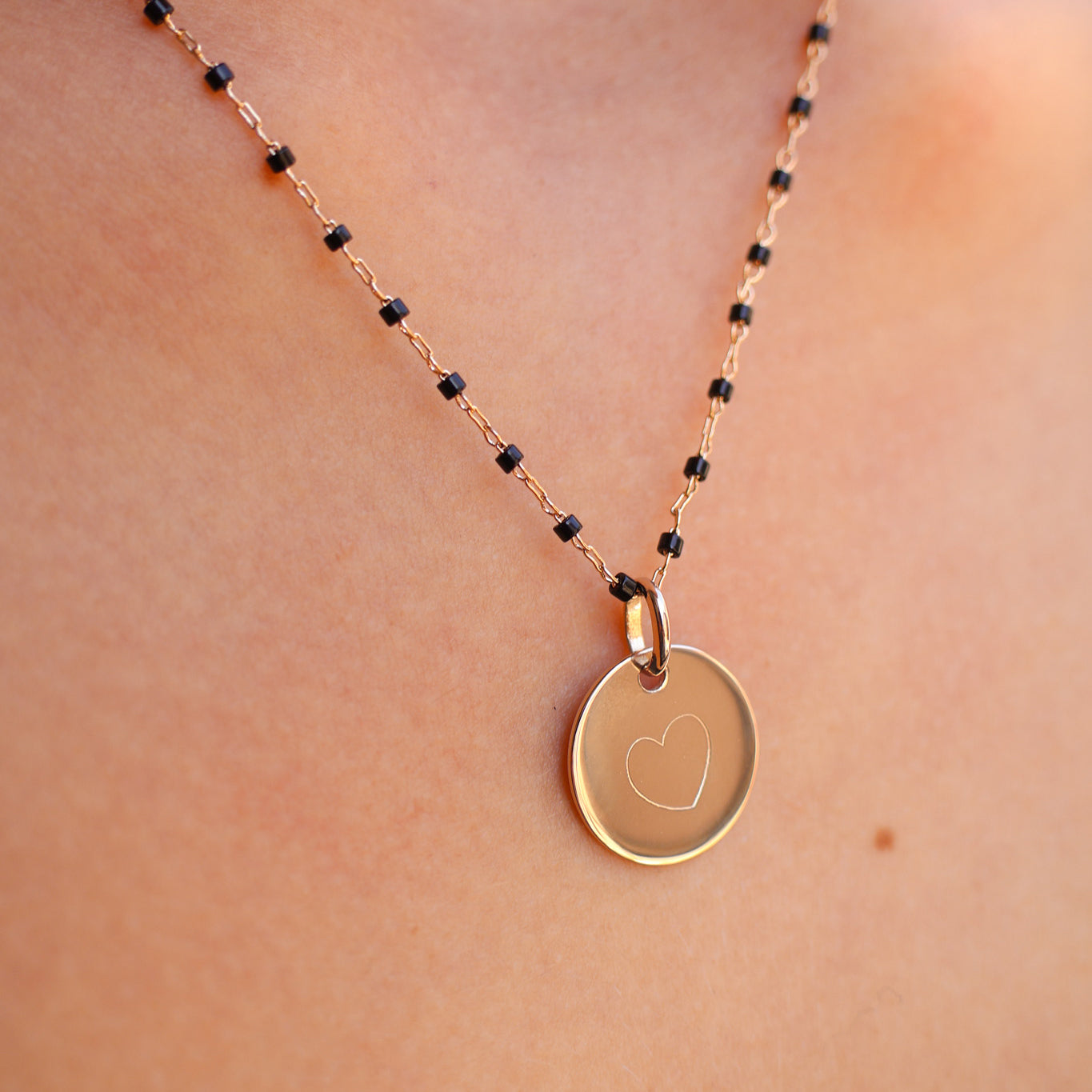 Sora red necklace with 15mm medal to engrave gold-plated