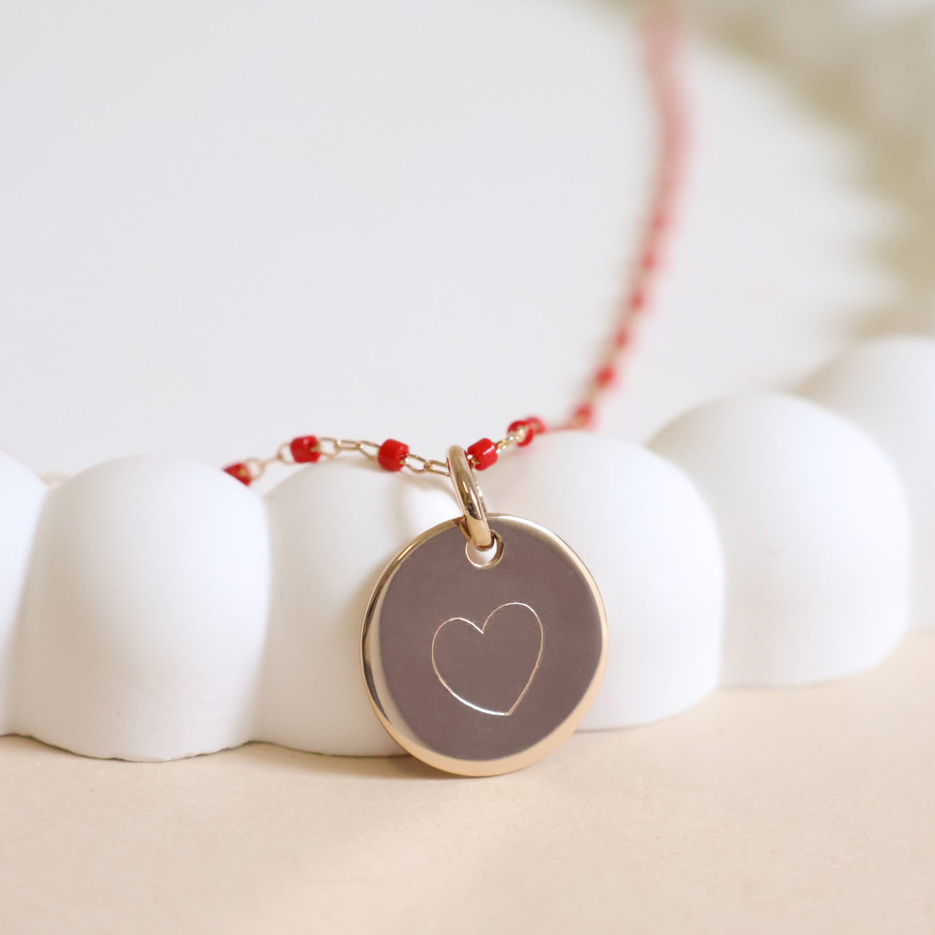 Sora red necklace with 15mm medal to engrave gold-plated