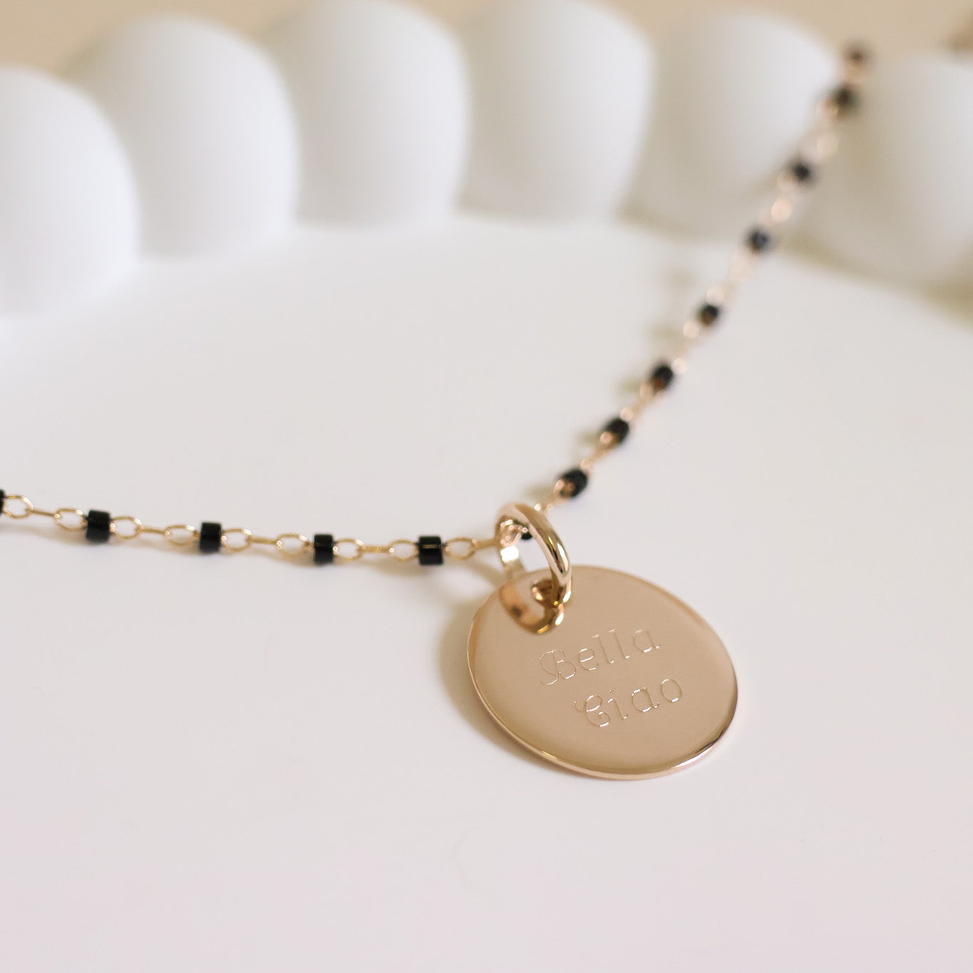 Sora black necklace with 15mm medal to engrave gold-plated