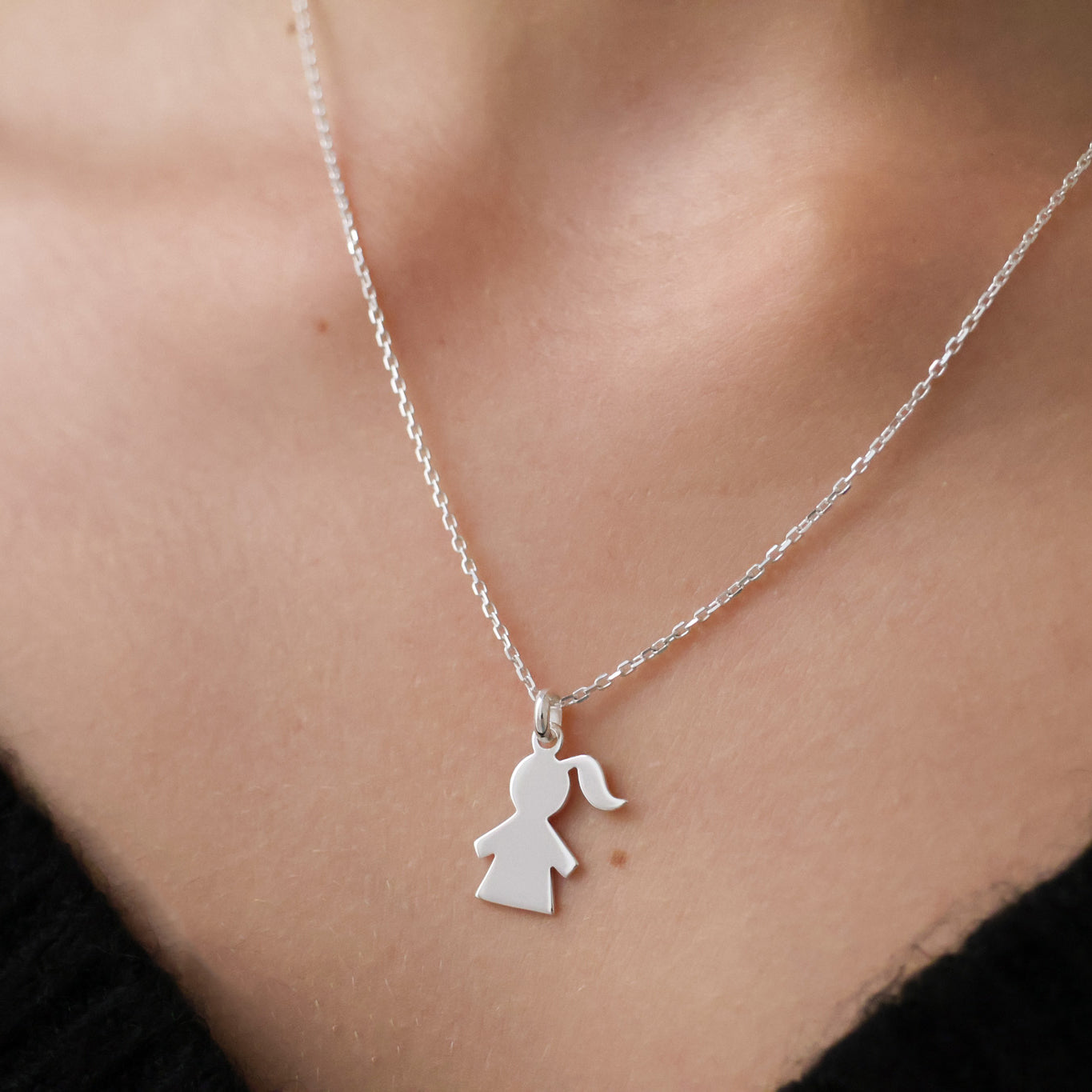 Pendentif silhouette Fille 17 mm argent à graver
