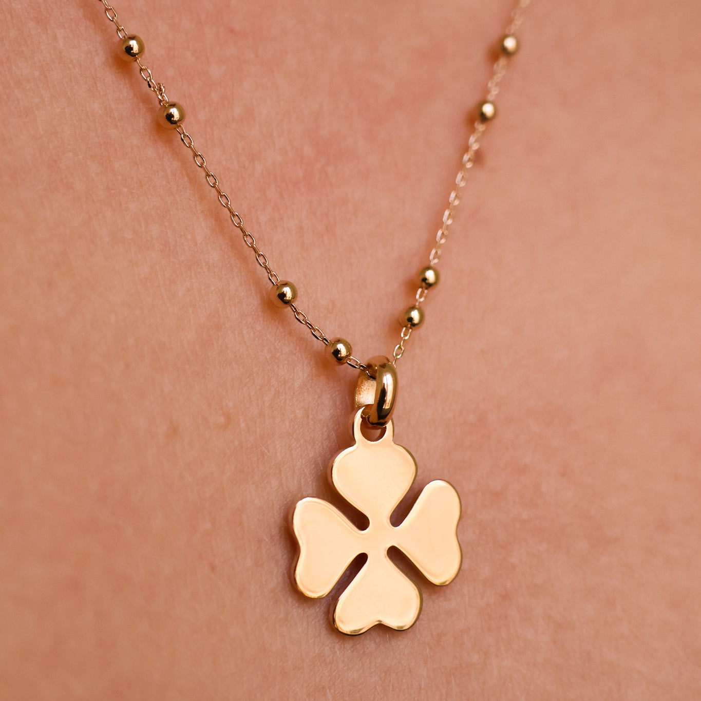 Clover charm gold-plated