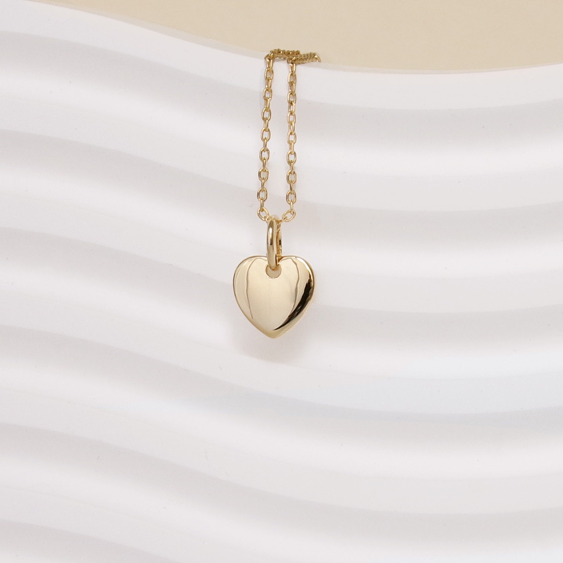 10mm gold plated Heart pendant to engrave
