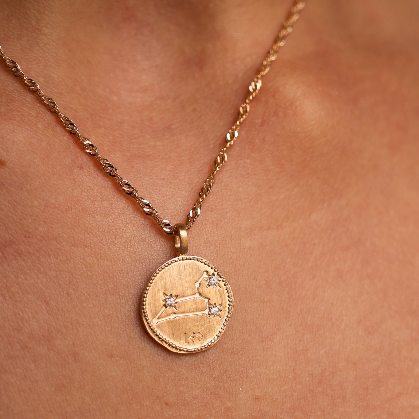Leo constellation medal pendant gold-plated