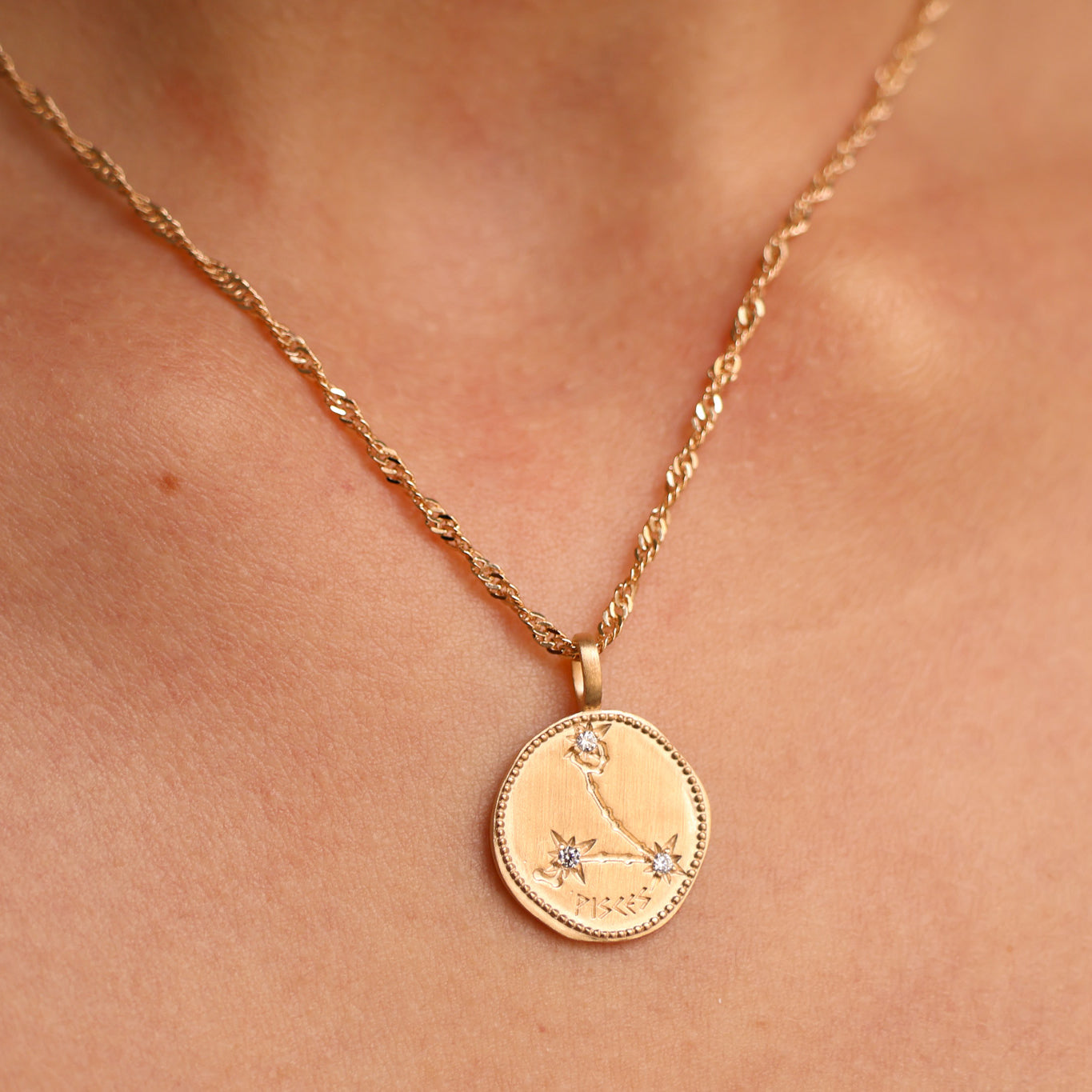 Pisces constellation medal pendant gold-plated
