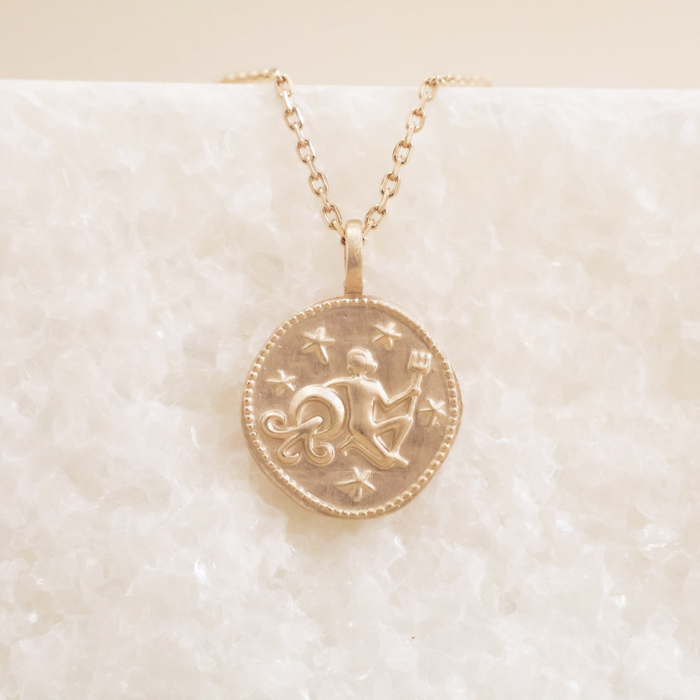 Aquarius astro medal pendant to engrave gold-plated