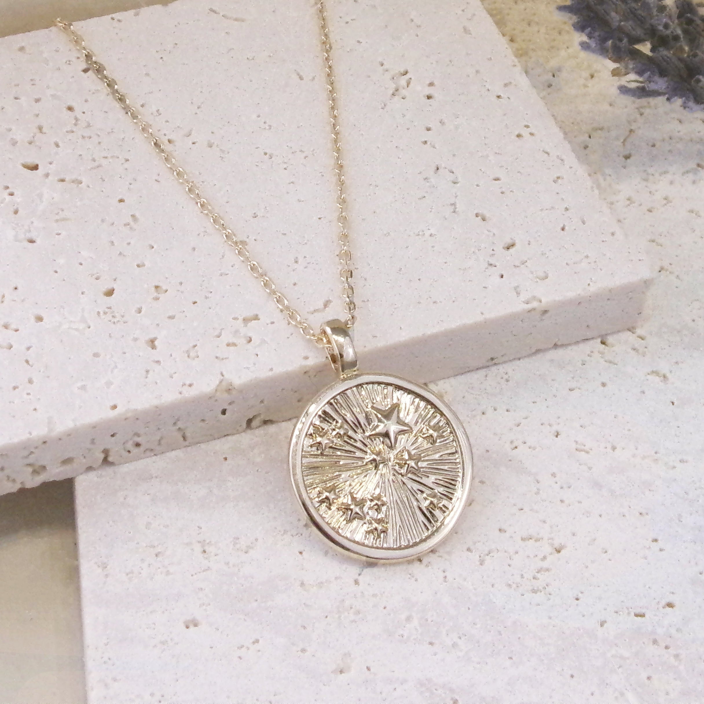 Gold-plated starry sky medal pendant to engrave