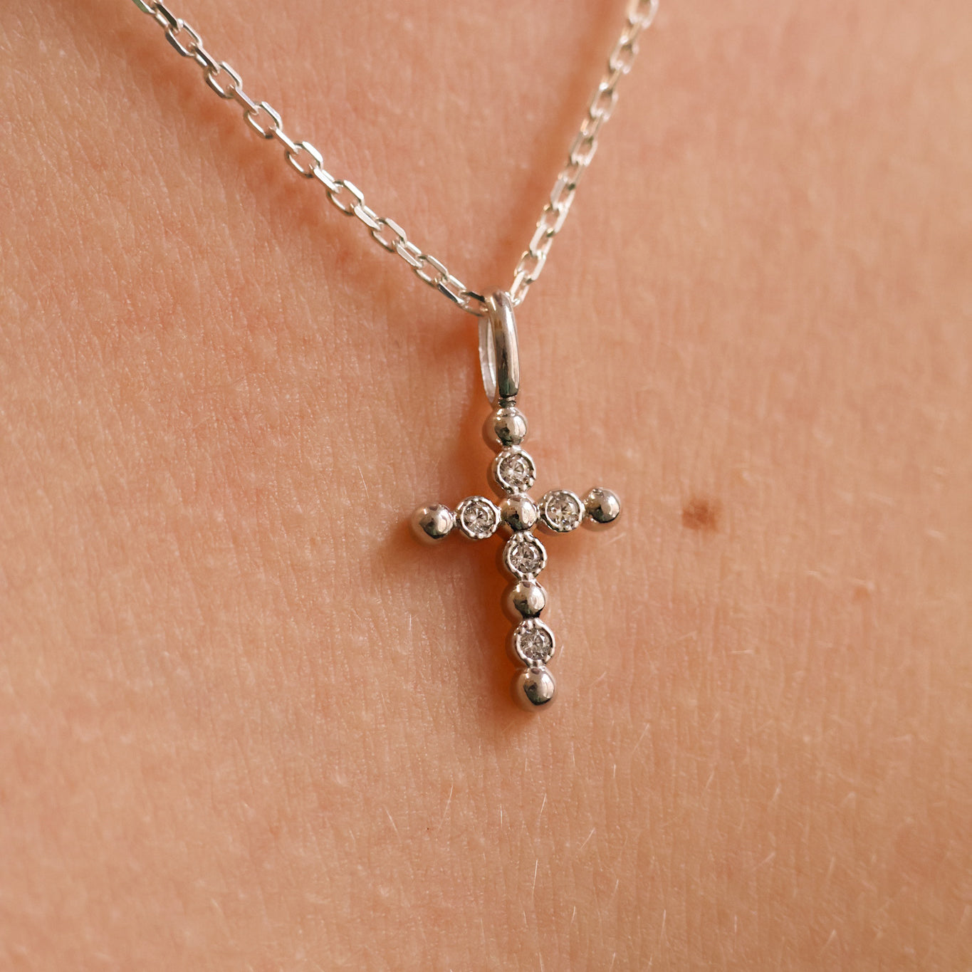 Sparkling Cross pendant with zircons sterling silver
